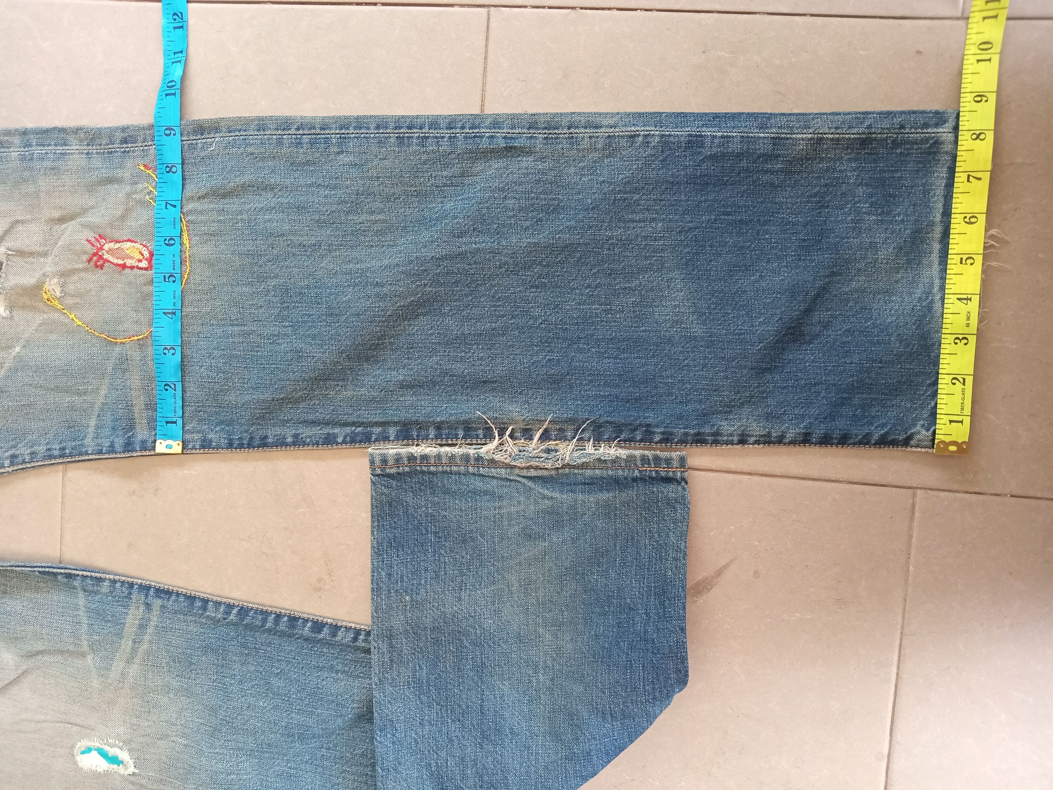 Levi's × Vintage Vintage Levi's 501 Distressed Jeans Size US 33 - 4 Thumbnail