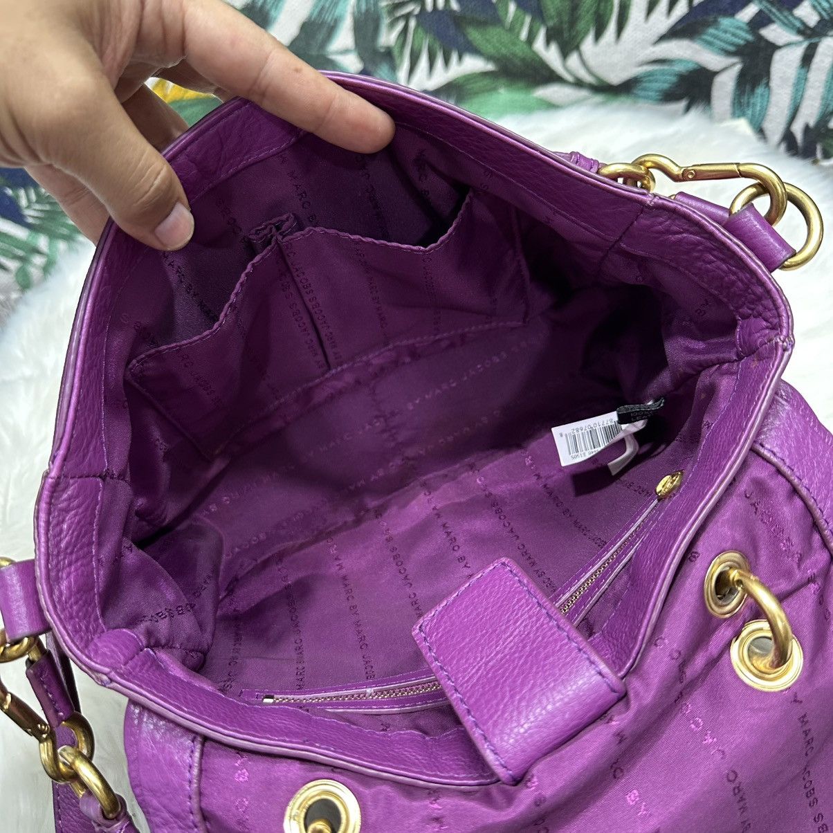 Marc by Marc Jacobs Authentic MARC BY MARC JACOBS Leather Handbag/ Shoulder Bag Size ONE SIZE - 10 Thumbnail