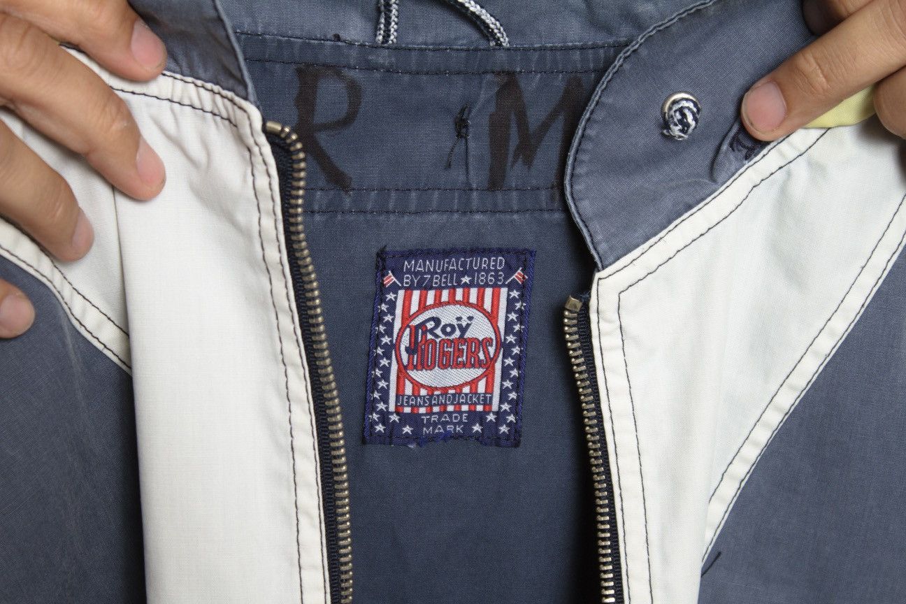 Vintage BLUE AND WHITE ZIP UP TECHNICAL VEST BY ROGERS Size US L / EU 52-54 / 3 - 7 Thumbnail