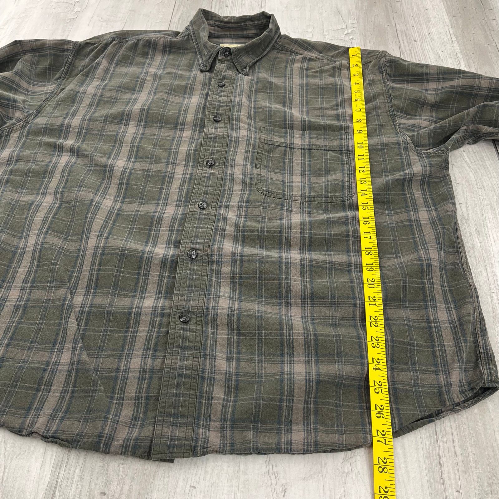 Eddie Bauer Eddie Bauer Green Plaid Button Up Shirt XL Size US XL / EU 56 / 4 - 8 Thumbnail