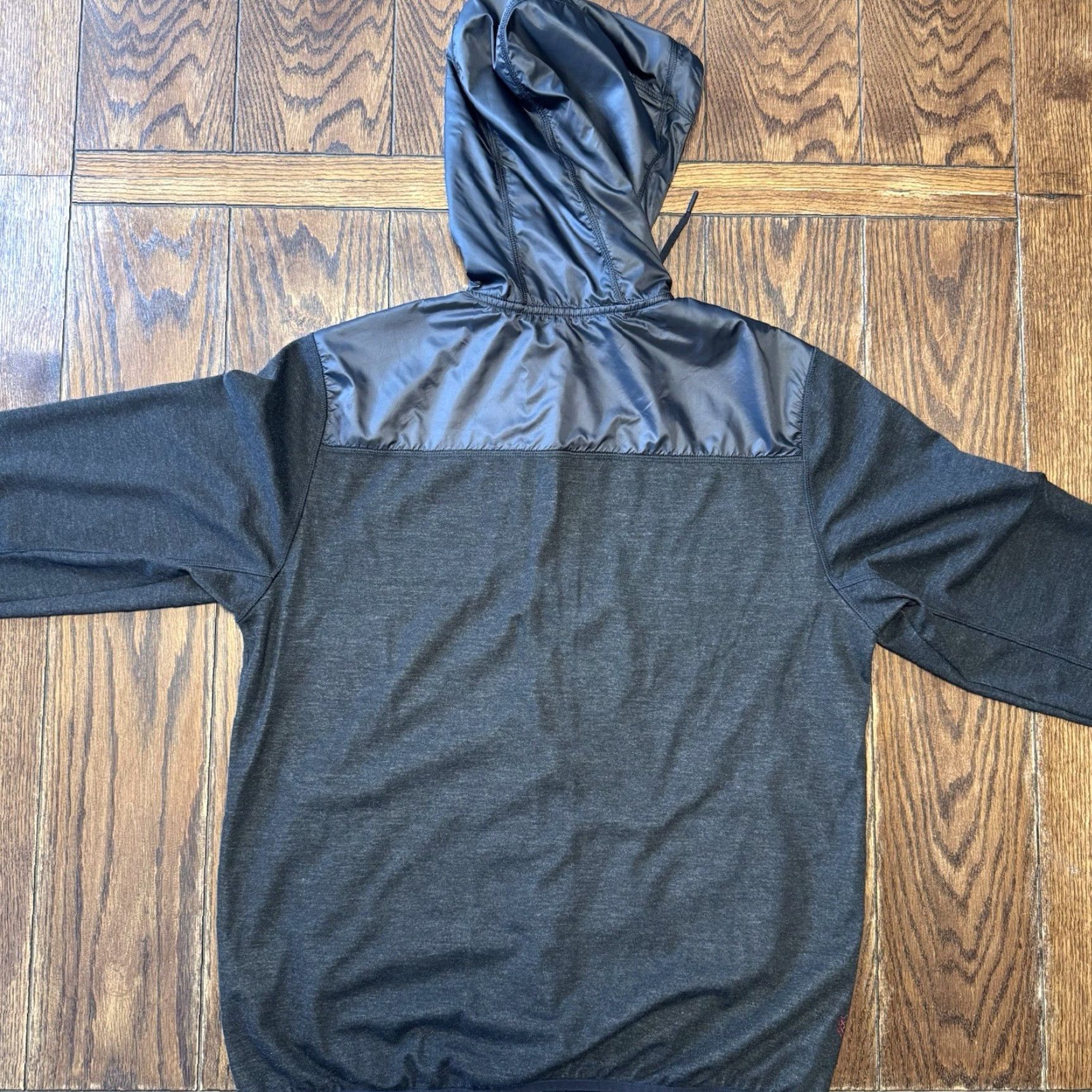 Rhone Rhone Jacket Mens Medium Charcoal Black Hooded Wind Rain Hybrid Tech Full Zip Size US M / EU 48-50 / 2 - 6 Thumbnail