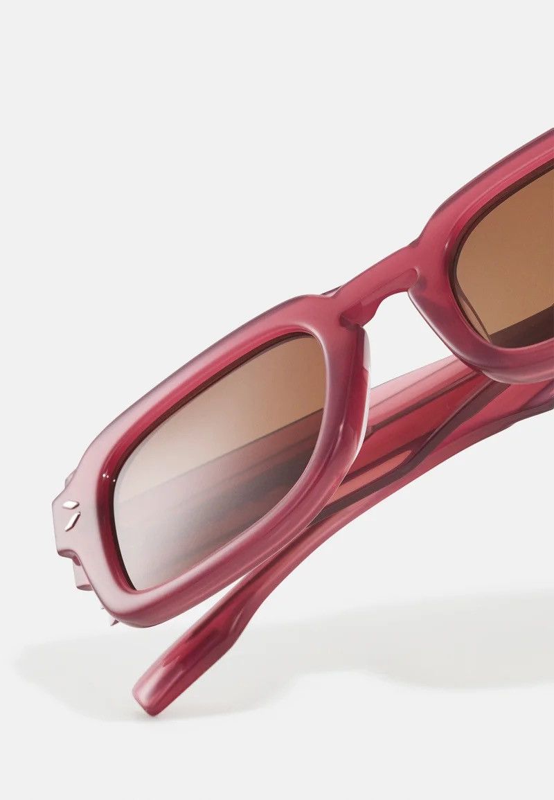 Alexander McQueen !DS! Alexander Mcqueen MQ0359S Tiny Violet Square Sunglasses Size ONE SIZE - 2 Thumbnail