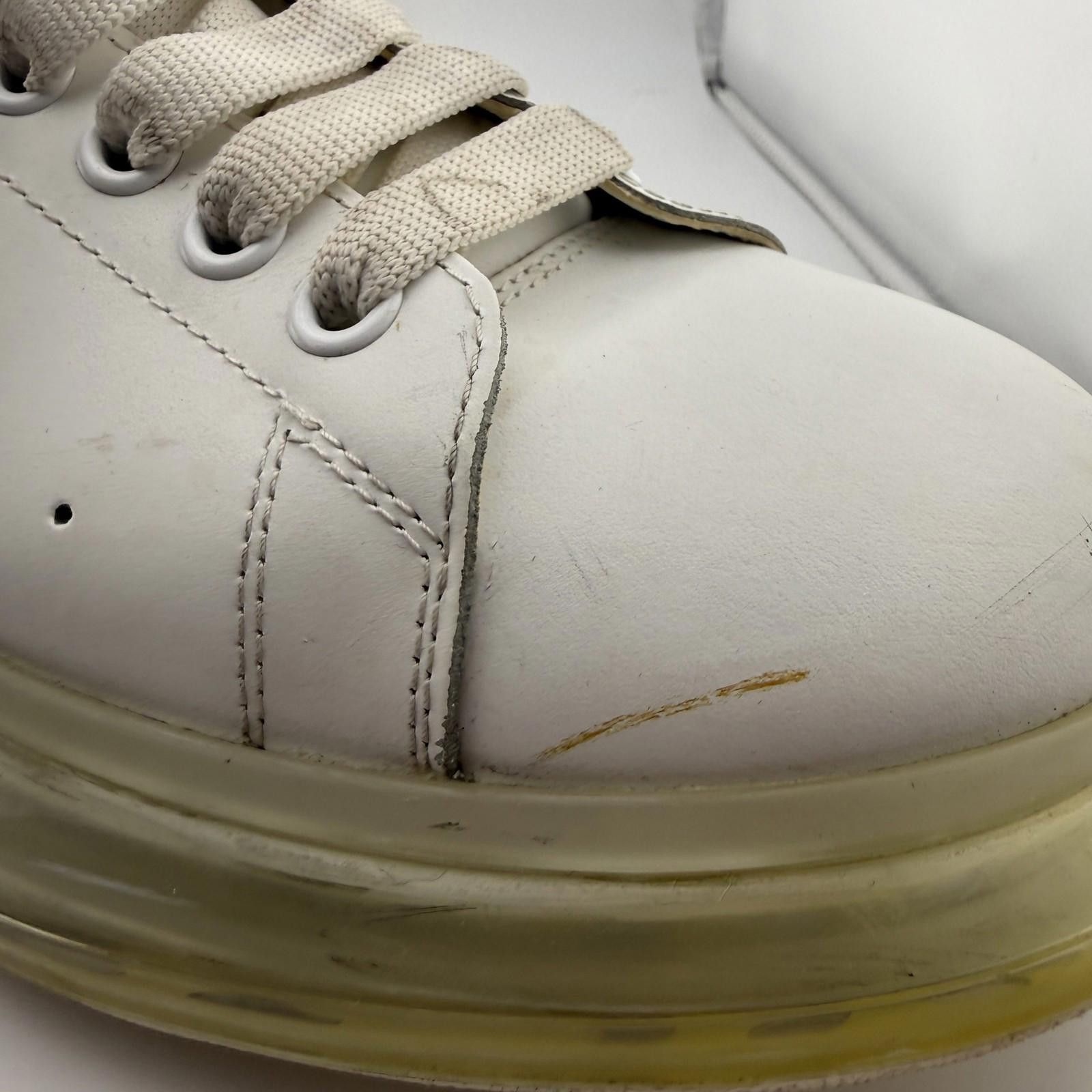 Alexander McQueen Alexander McQueen Clear Sole Sneakers White EU 43 Used Size US 10 / EU 43 - 11 Thumbnail