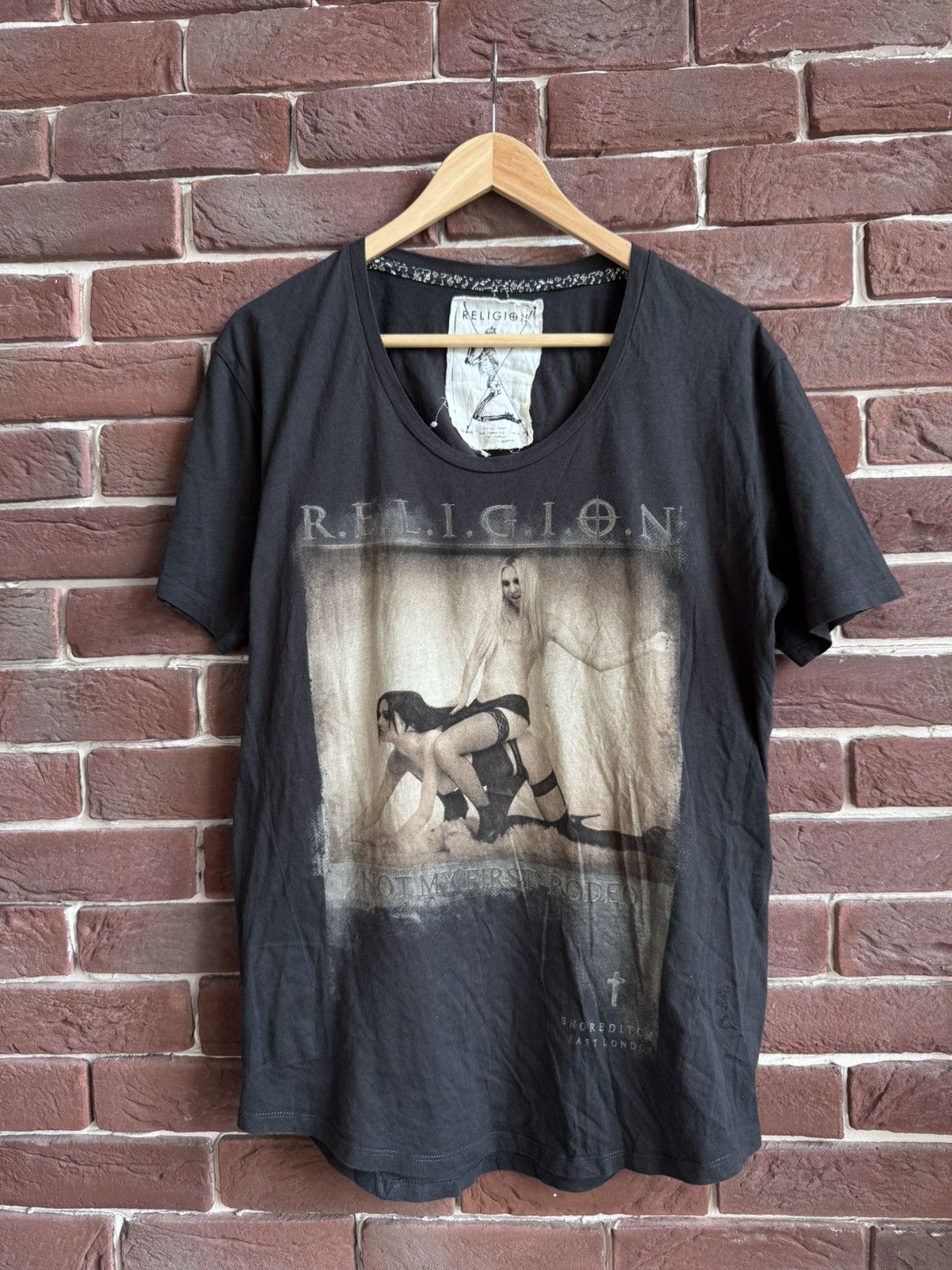 Seditionaries RARE VINTAGE 00s SEDITIONARIES Religion Girls TSHIRT Cross M Size US M / EU 48-50 / 2 - 1 Thumbnail