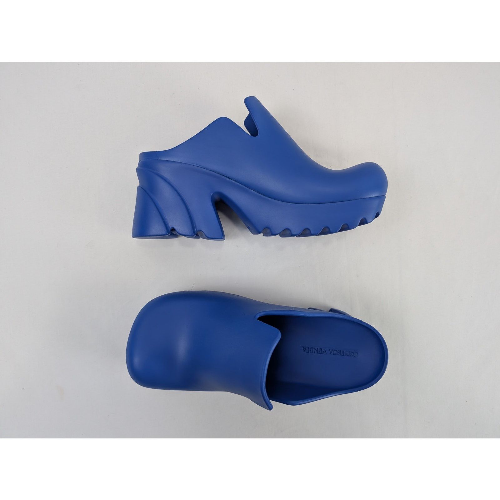 Bottega Veneta o1rshd1 Gel Rubber Pump Micro Rubber Boots in Cobalt Size US 9 / IT 39 - 1 Thumbnail
