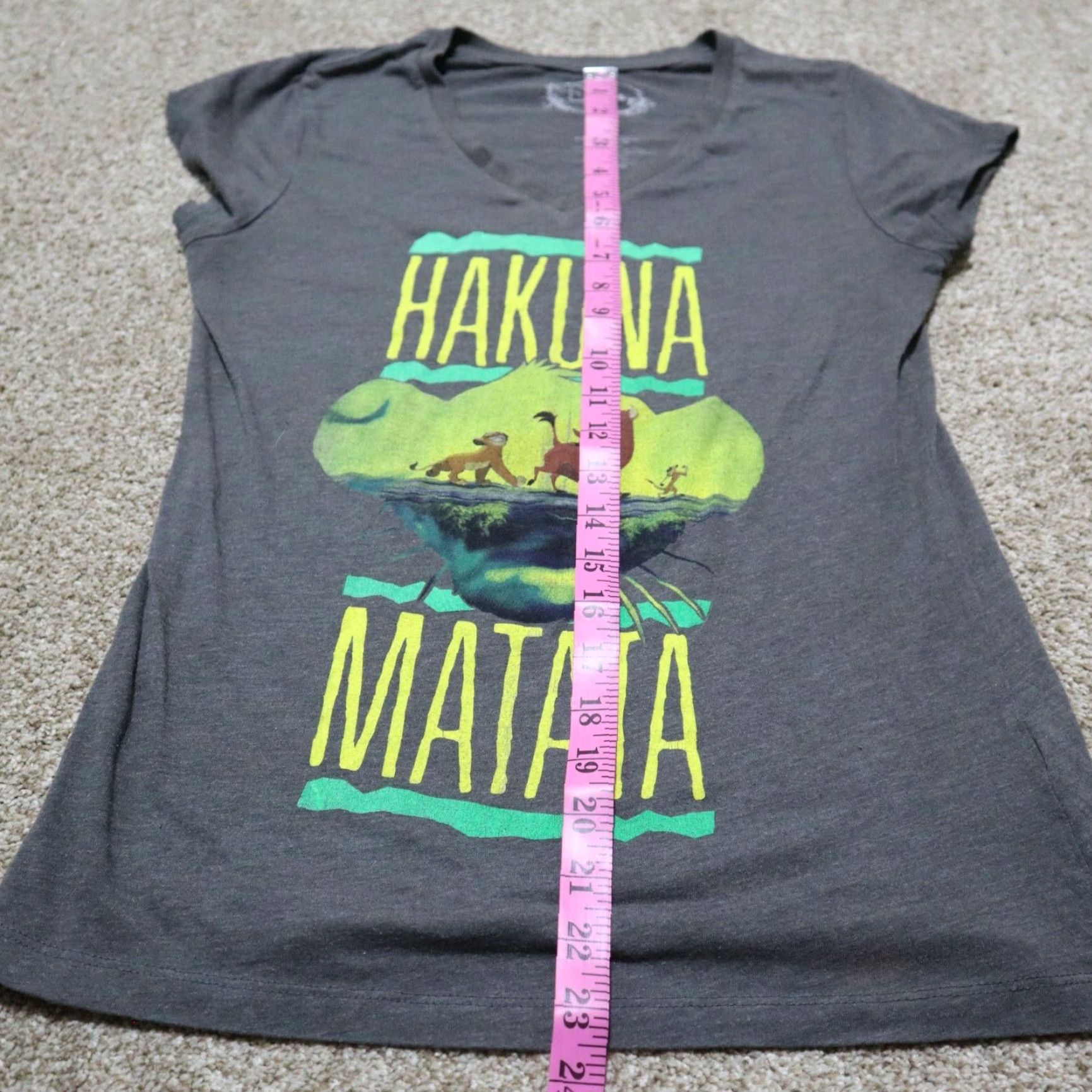 Disney Disney The Lion King T-Shirt Teens Juniors V-Neck Charcoal Gray L Shirt Girls Women Men Size L / US 10 / IT 46 - 4 Thumbnail