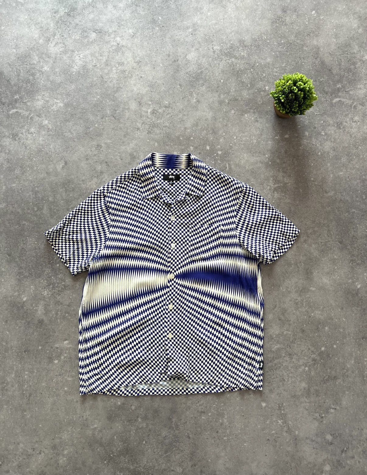 Stussy Rare Stussy Geometrical Cropped Boxy Fit Shirt Rayon Japan Size US S / EU 44-46 / 1 - 1 Thumbnail