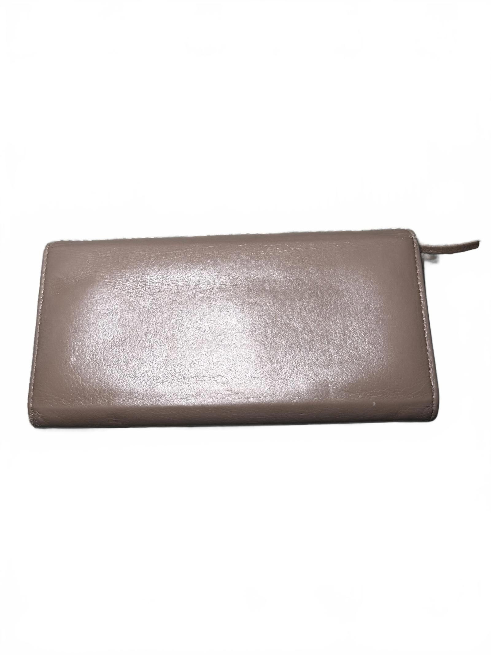 Balenciaga Stylish Balenciaga Leather Wallet in Taupe - With Dust Bag Size ONE SIZE - 3 Thumbnail
