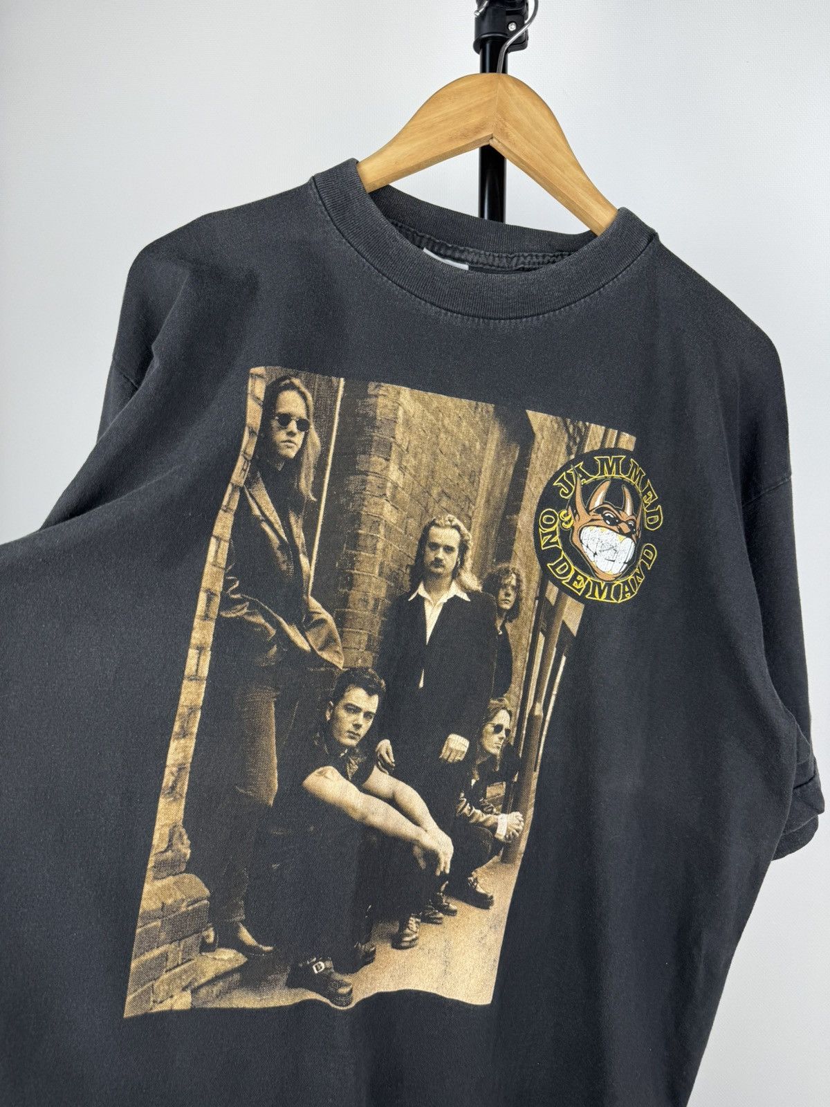 Band Tees VTG 1993 Jammed On Demand Tour T-Shirt UK Dates Rock Tee Size US XL / EU 56 / 4 - 2 Thumbnail