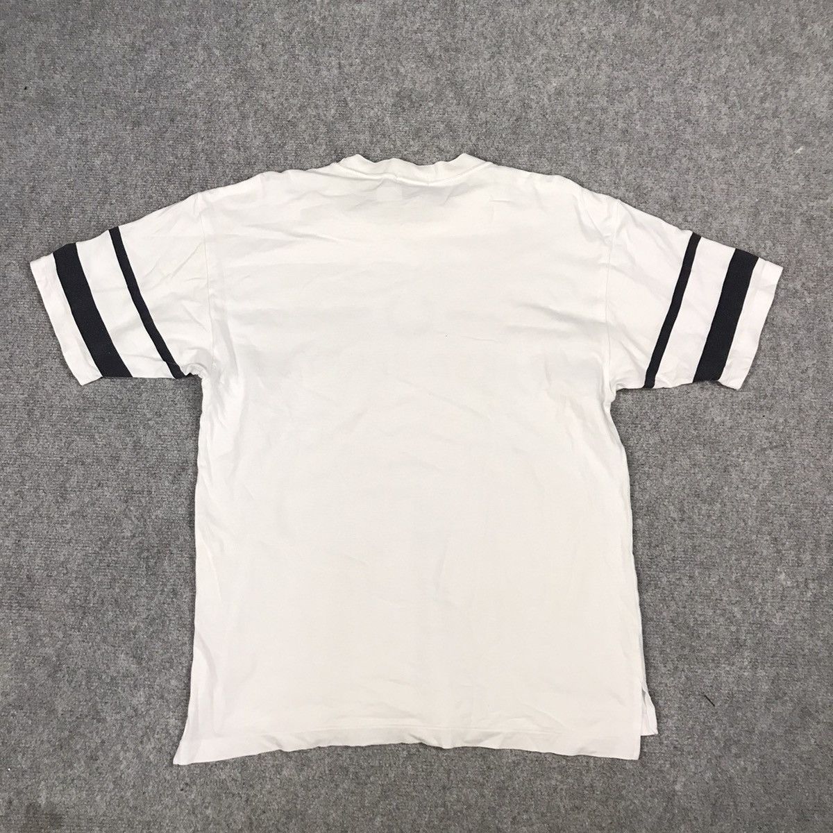 Fred Perry × Vintage Vintage Japan Fred Perry Design Logo Tshirt Size US M / EU 48-50 / 2 - 4 Thumbnail