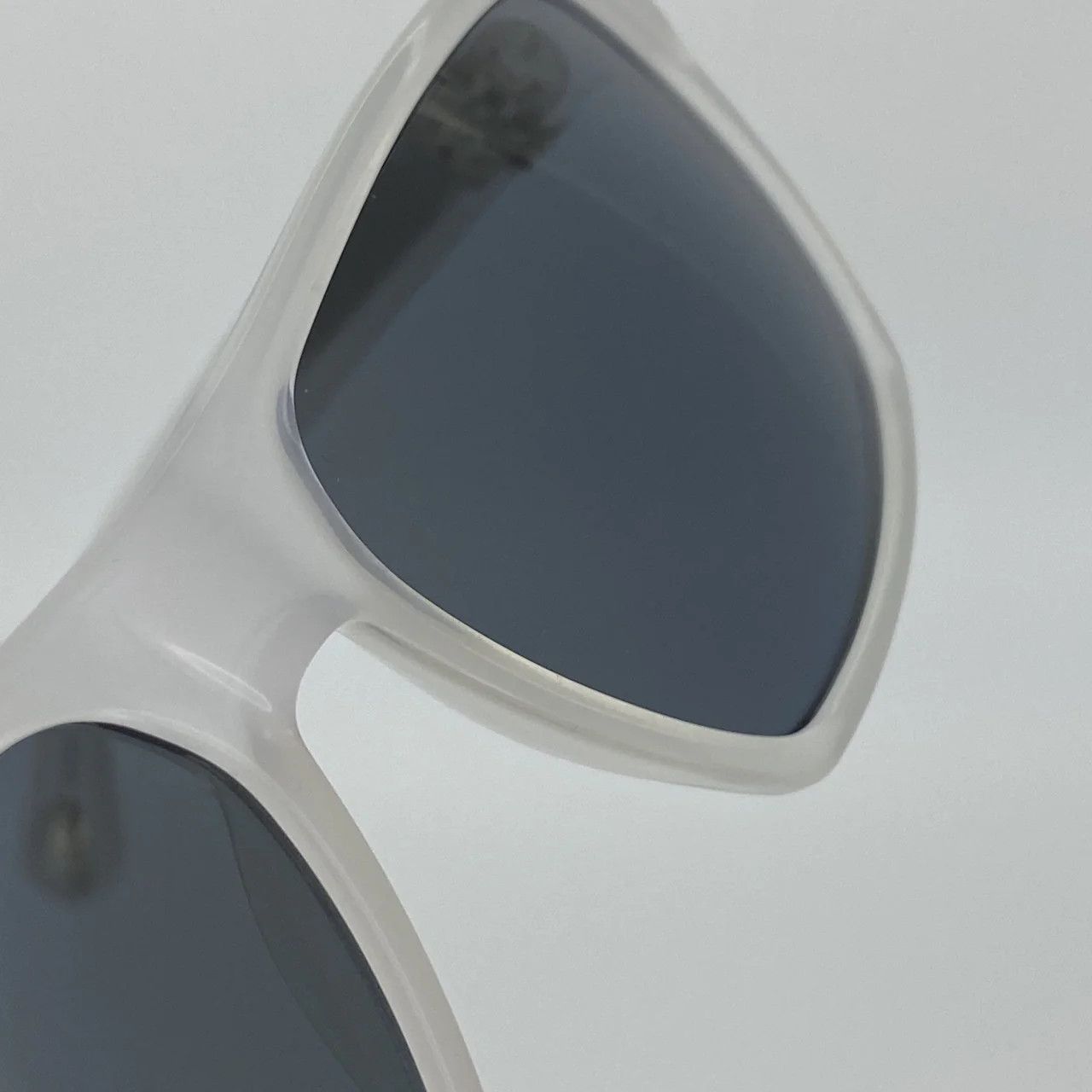 Ann Demeulemeester Ann Demeulemeester Transparent Sunglasses White and Grey Size ONE SIZE - 6 Thumbnail