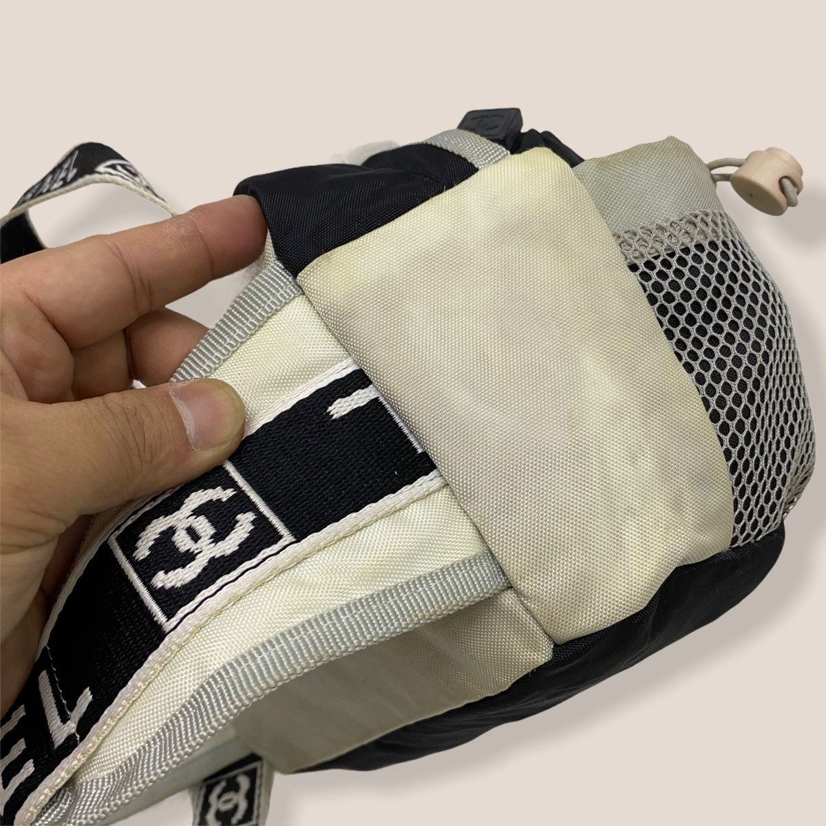 Chanel ‼️YES‼️AUTHENTIC VINTAGE CHANEL SPORT LINE WAIST BAG CC LOGO Size ONE SIZE - 8 Thumbnail
