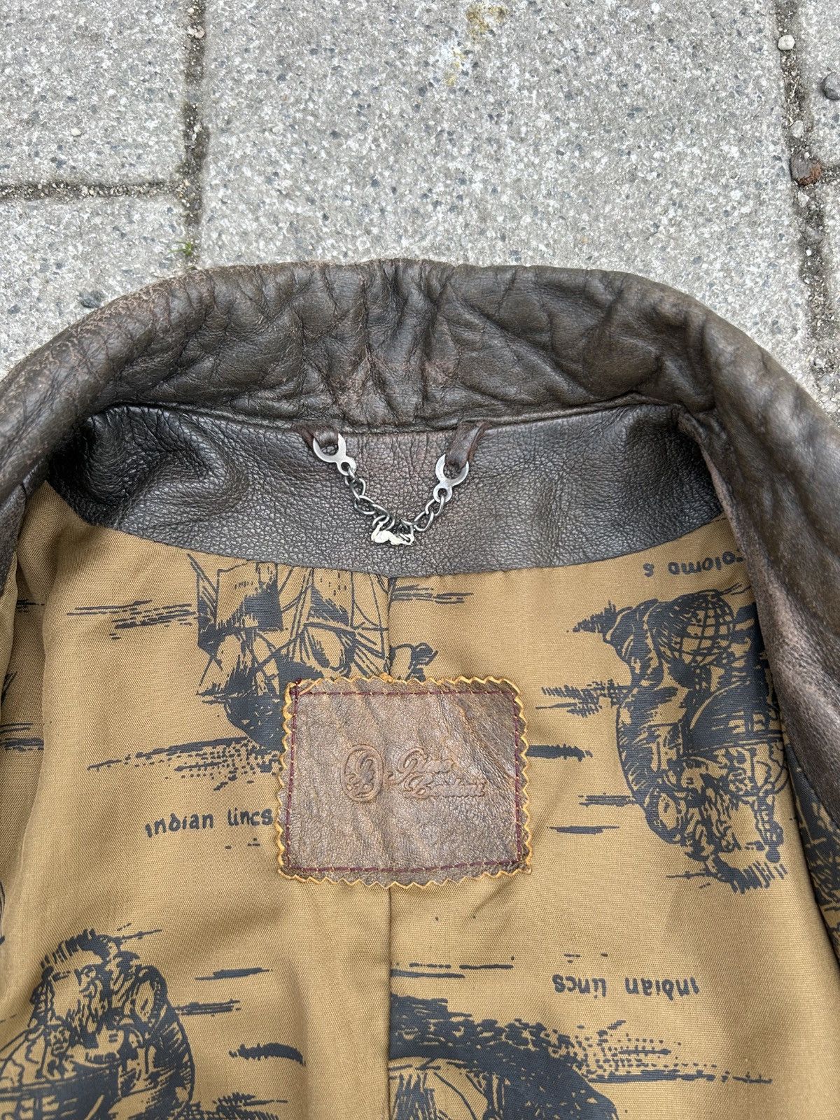 Vintage Vintage 1990s Gino Bertoni Distressed brown Leather Bomber Size US L / EU 52-54 / 3 - 11 Thumbnail