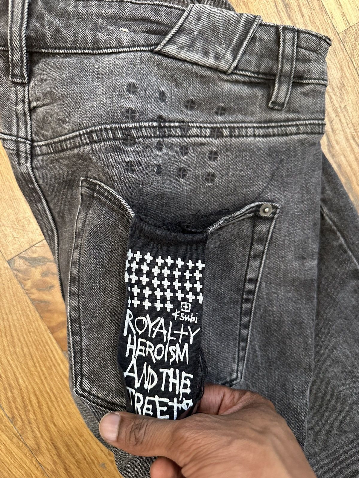 Ksubi Ksubi Knee Rip Exile Spell Grey Denim Jeans Size 34 Size US 34 / EU 50 - 4 Thumbnail