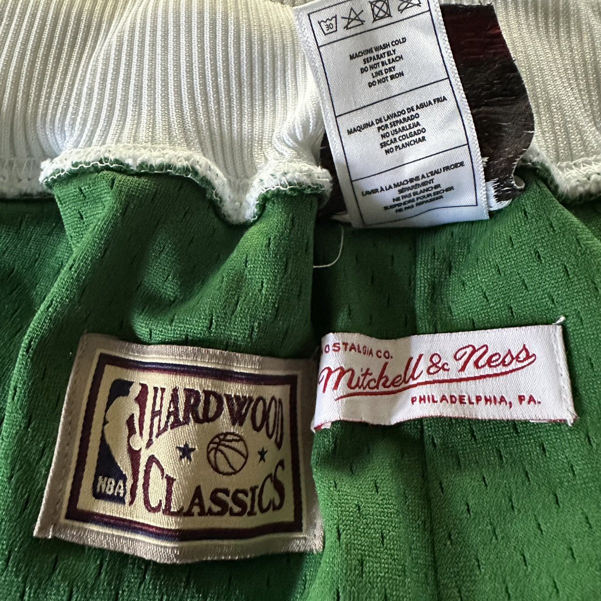 Just Don × Mitchell & Ness RARE SIZE Just Don Boston Celtics Shorts Size Medium Size US 32 / EU 48 - 7 Thumbnail