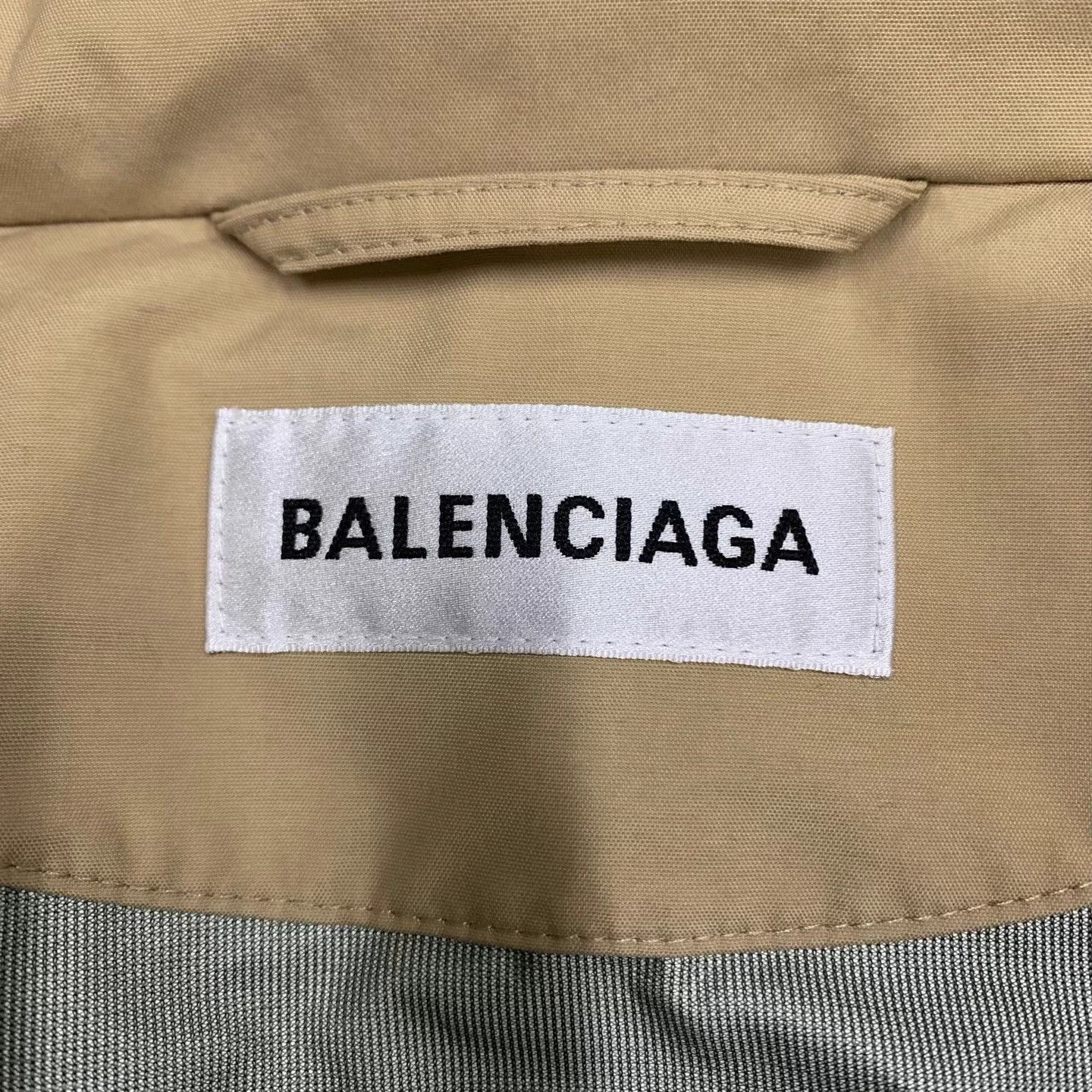 Balenciaga Balenciaga Beige Oversized Logo Windbreaker Jacket 34 Size XXS / US 00 / IT 34 - 6 Thumbnail