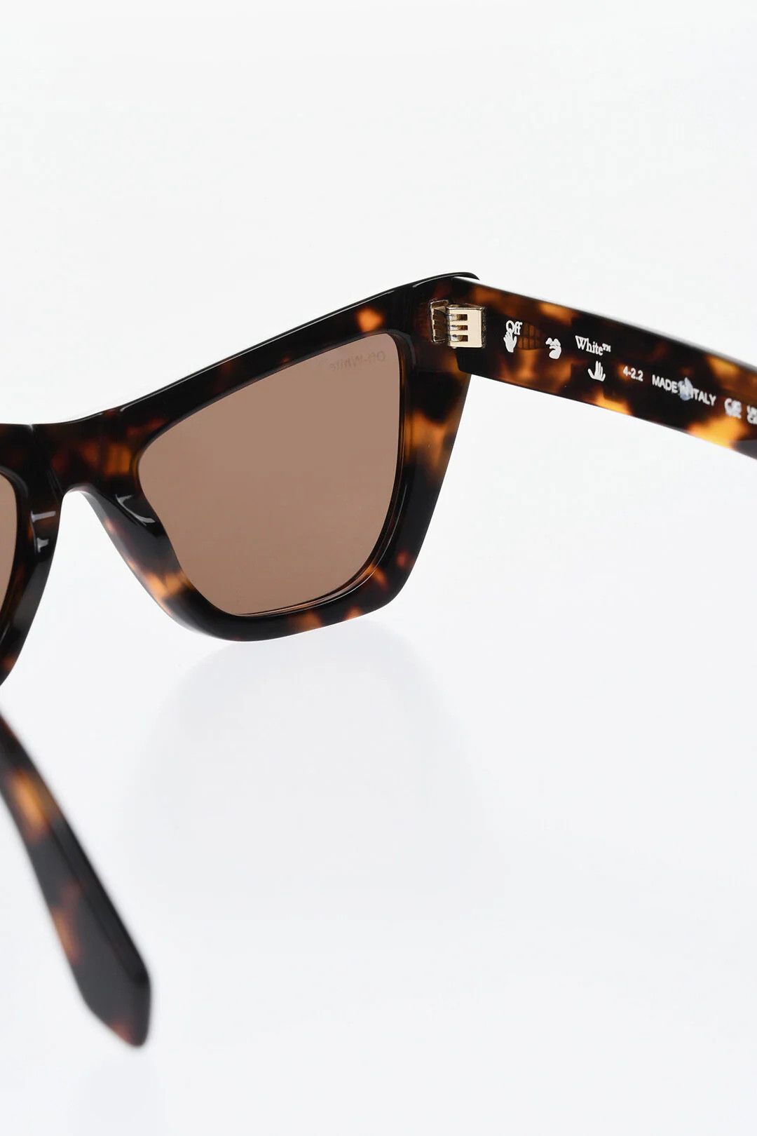 Off-White og1mm0426 Size: OS / Butterfly Sunglasses in Brown Size ONE SIZE - 3 Thumbnail