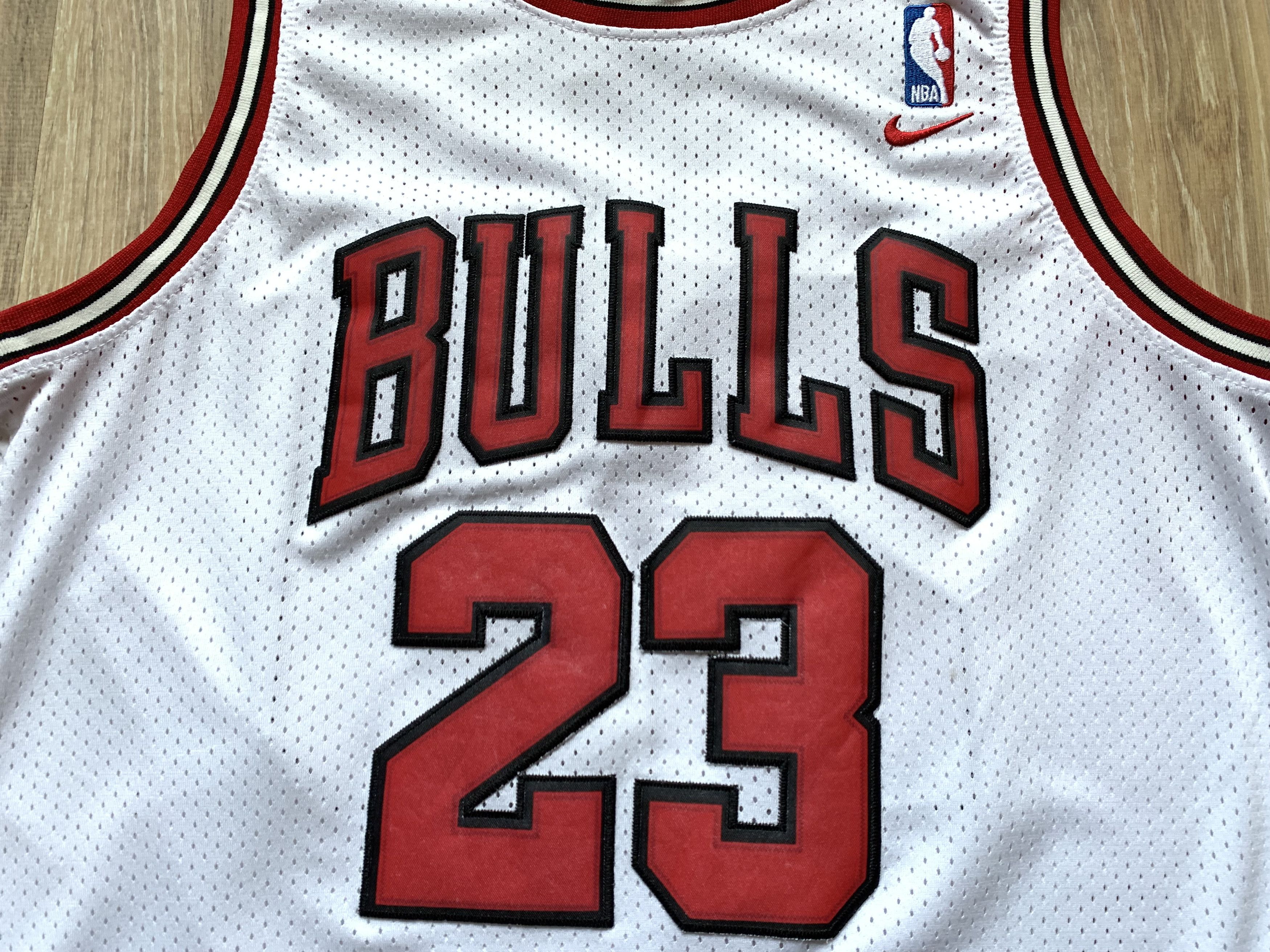 NBA × Vintage Authentic Michael Jordan Nike Chicago Bulls Jersey #23 Size US M / EU 48-50 / 2 - 5 Thumbnail