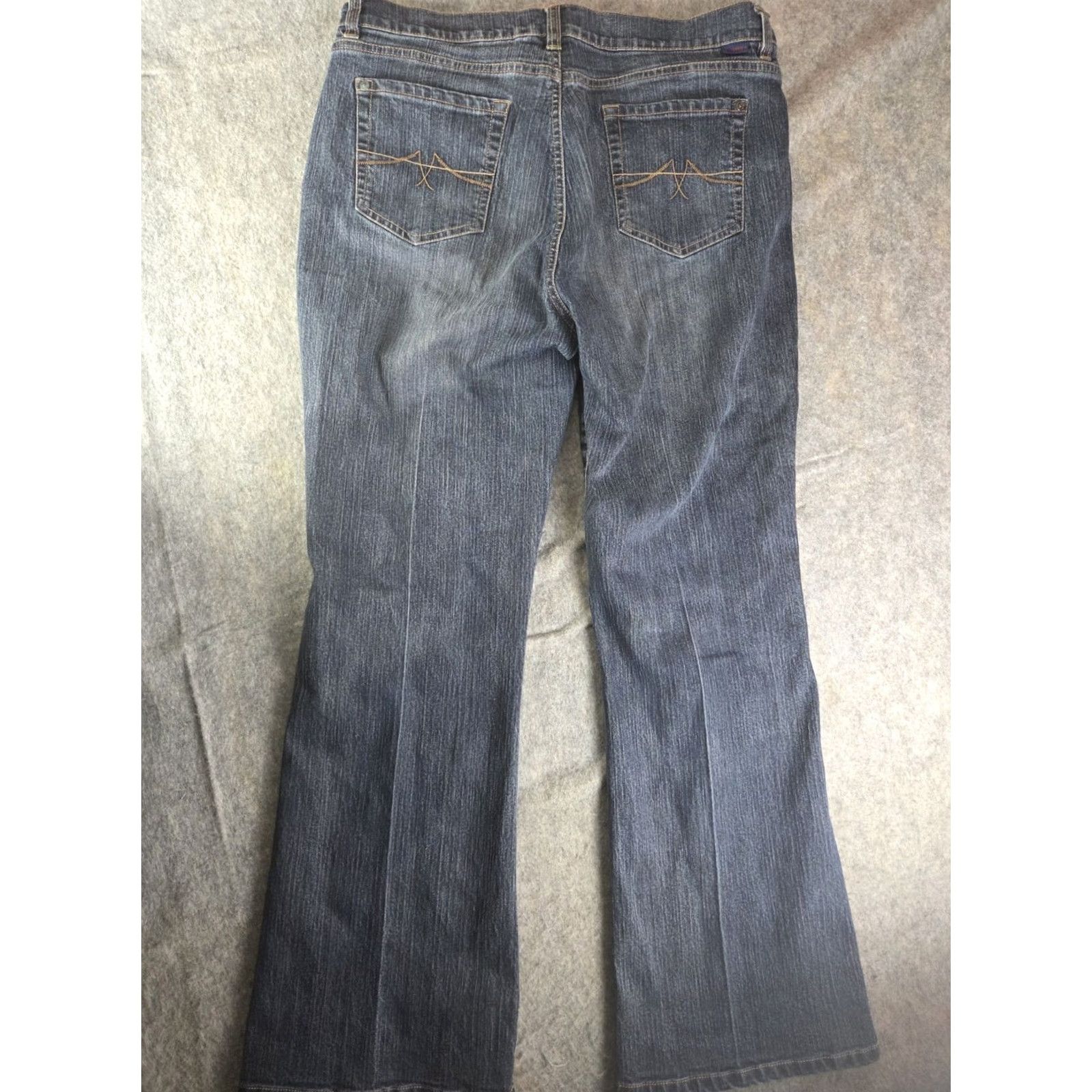 Vintage Jeanstar Jeans Women's Elle Flare Stretch High Rise Denim Jeans 16 Blue Regular Belt Loops 5-Pocket Style Flared Vintage: No, 21st Century? Size 38" / US 16 / IT 52 - 3 Thumbnail