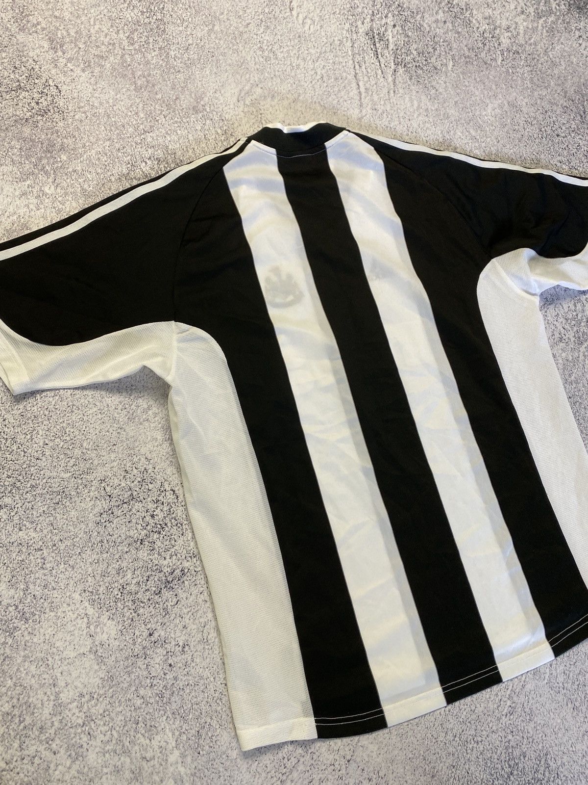 Adidas × Vintage Vintage Newcastle United 2001-2003 Adidas Soccer Jersey Size US L / EU 52-54 / 3 - 11 Thumbnail