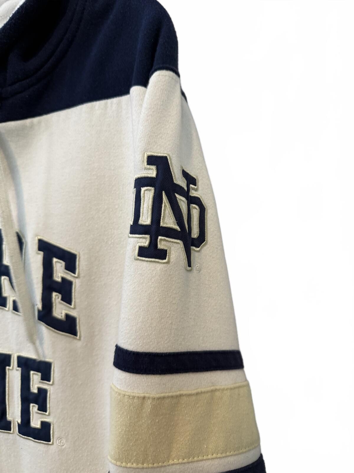 Colosseum Athletics Notre Dame Pull Over Lace-Up Hoodie Sweatshirt Size US XL / EU 56 / 4 - 2 Thumbnail