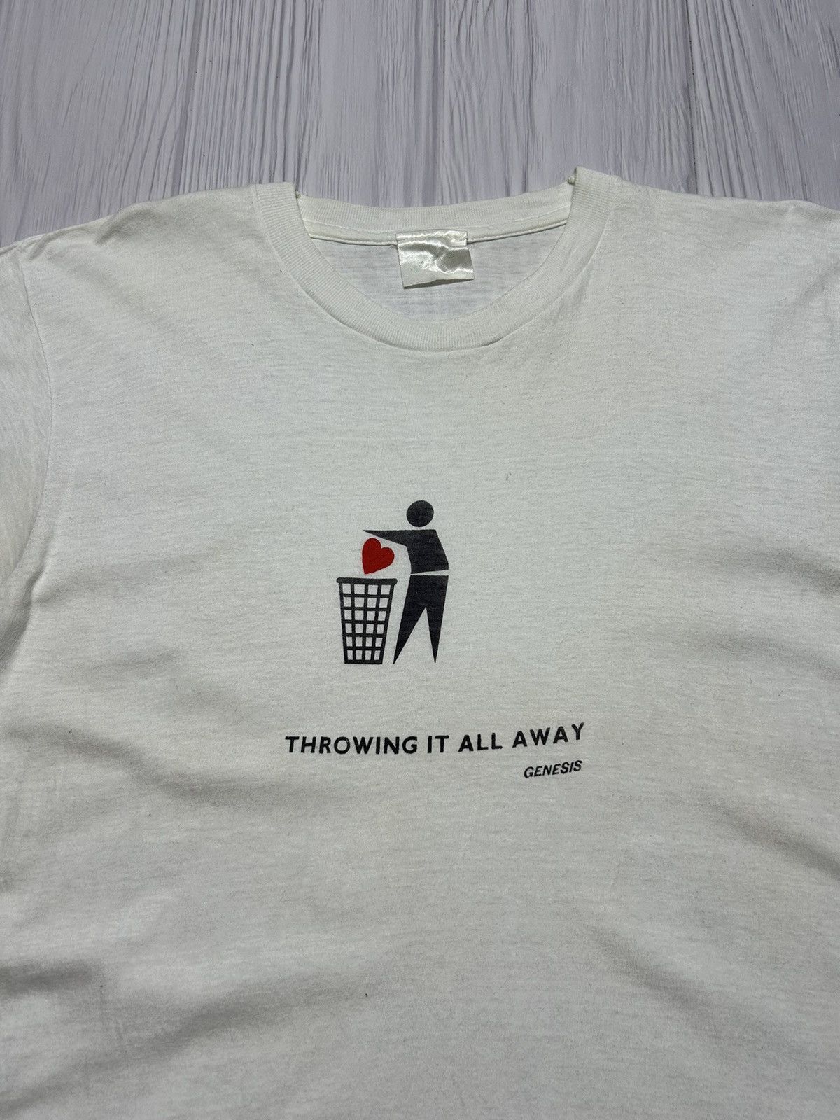 Band Tees Rare! Vintage Genesis Throwing It All Away Song T-Shirt Size US M / EU 48-50 / 2 - 4 Thumbnail