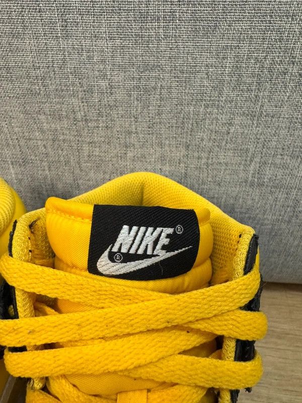 Nike Nike Dunk High White Varsity Maize 2011 Wu Tang Clan Rare 45 Size US 11 / EU 44 - 9 Thumbnail