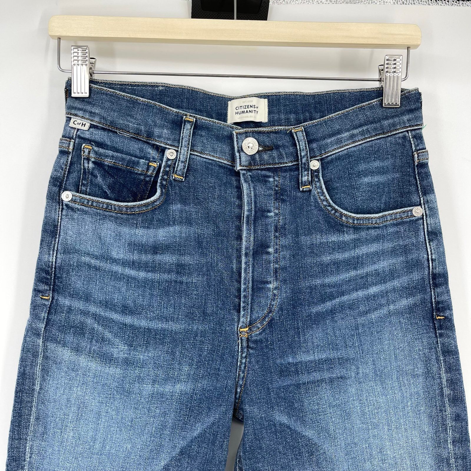 Citizens Of Humanity Citizens of Humanity | Isola Cropped Boot Jean in Lawless 26 Size 26" / US 2 / IT 38 - 7 Thumbnail