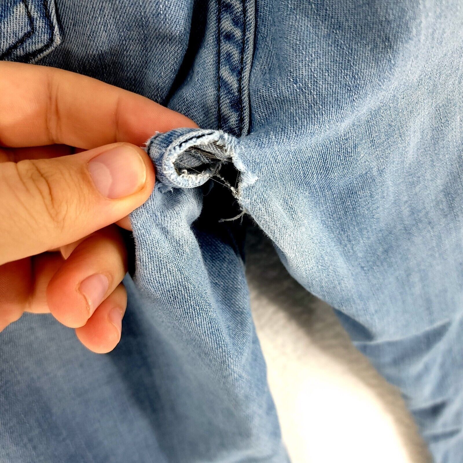 Express DAMAGED Express Light Blue Stone Wash Whisker Mid Rise Denim Size US 30 / EU 46 - 4 Thumbnail