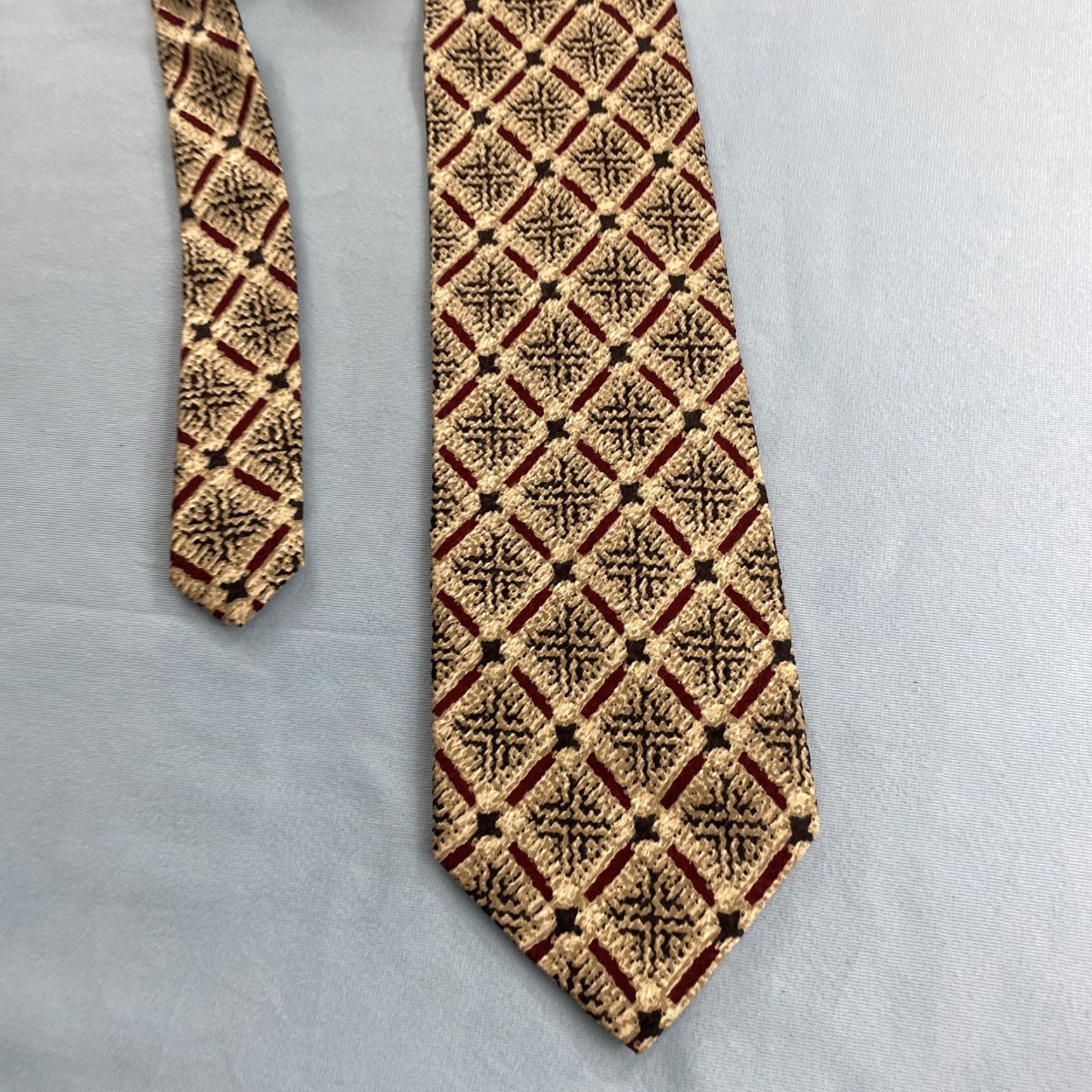 Vintage VINTAGE Pavone Tie 4x56 Adult Men 56" Silk ITALY Green Red Tan Geometric Christmas Western Handmade Necktie Size ONE SIZE - 3 Thumbnail