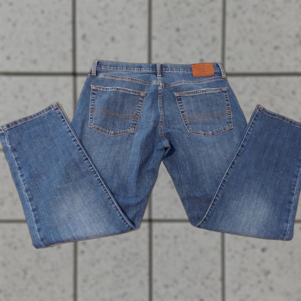 Lucky Brand Mens Lucky Brand Jeans 36x30 Classic Denim Straight Stretch Blue 221 Mens Size US 36 / EU 52 - 1 Thumbnail