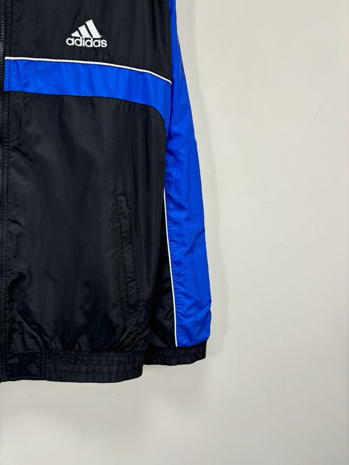 Adidas Vintage Adidas Y2K Retro Hype Full Zip Nylon Track Jacket Size US L / EU 52-54 / 3 - 7 Thumbnail