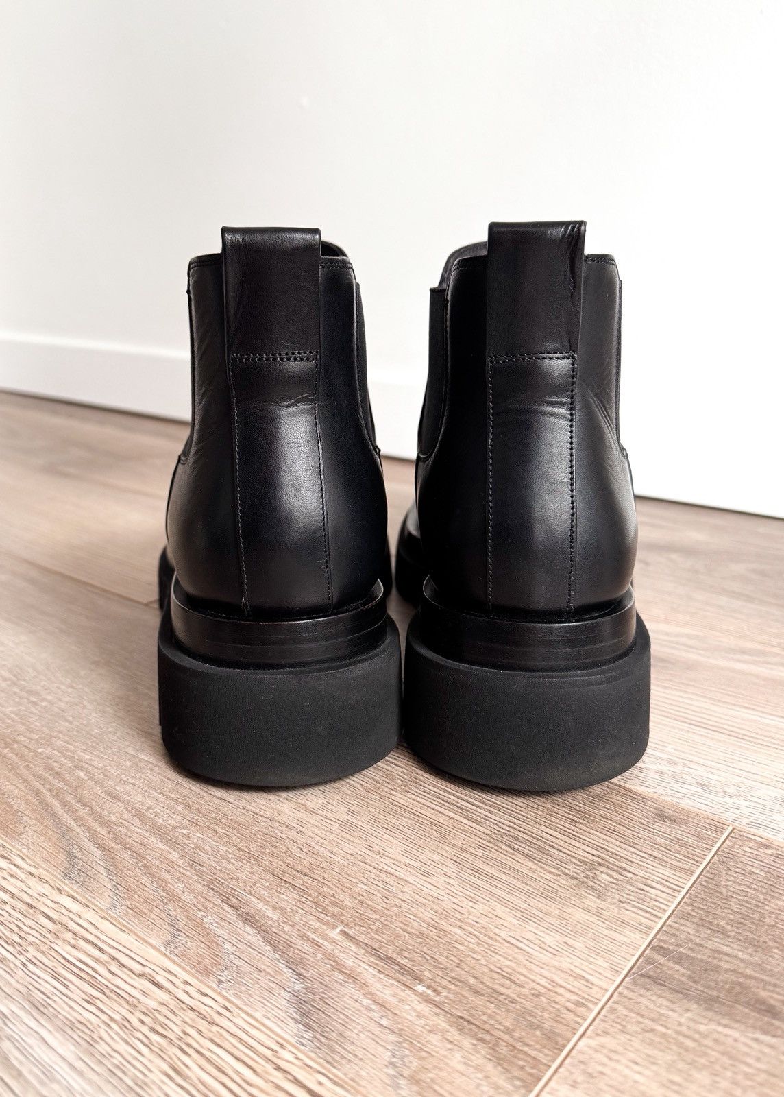 Bottega Veneta Men’s Bottega Veneta Lug Chelsea boots black leather 13 US Size US 13 / EU 46 - 8 Thumbnail