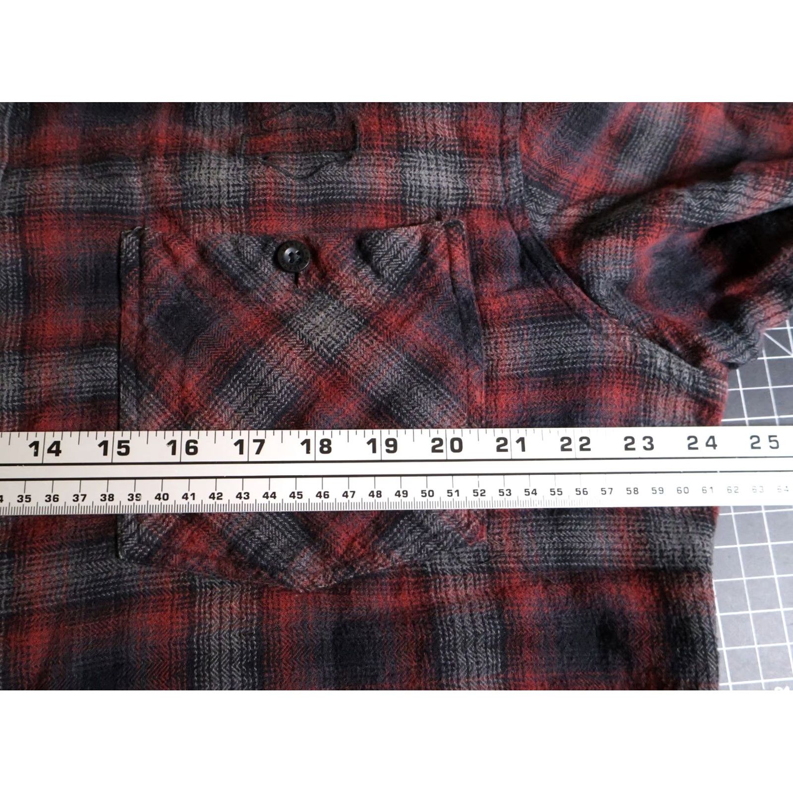 Harley Davidson Harley-Davidson Flannel Shirt Men's XL Red Gray Plaid Embroidered Lightweight Button-Up Casual Vintage: No Size US XL / EU 56 / 4 - 5 Thumbnail