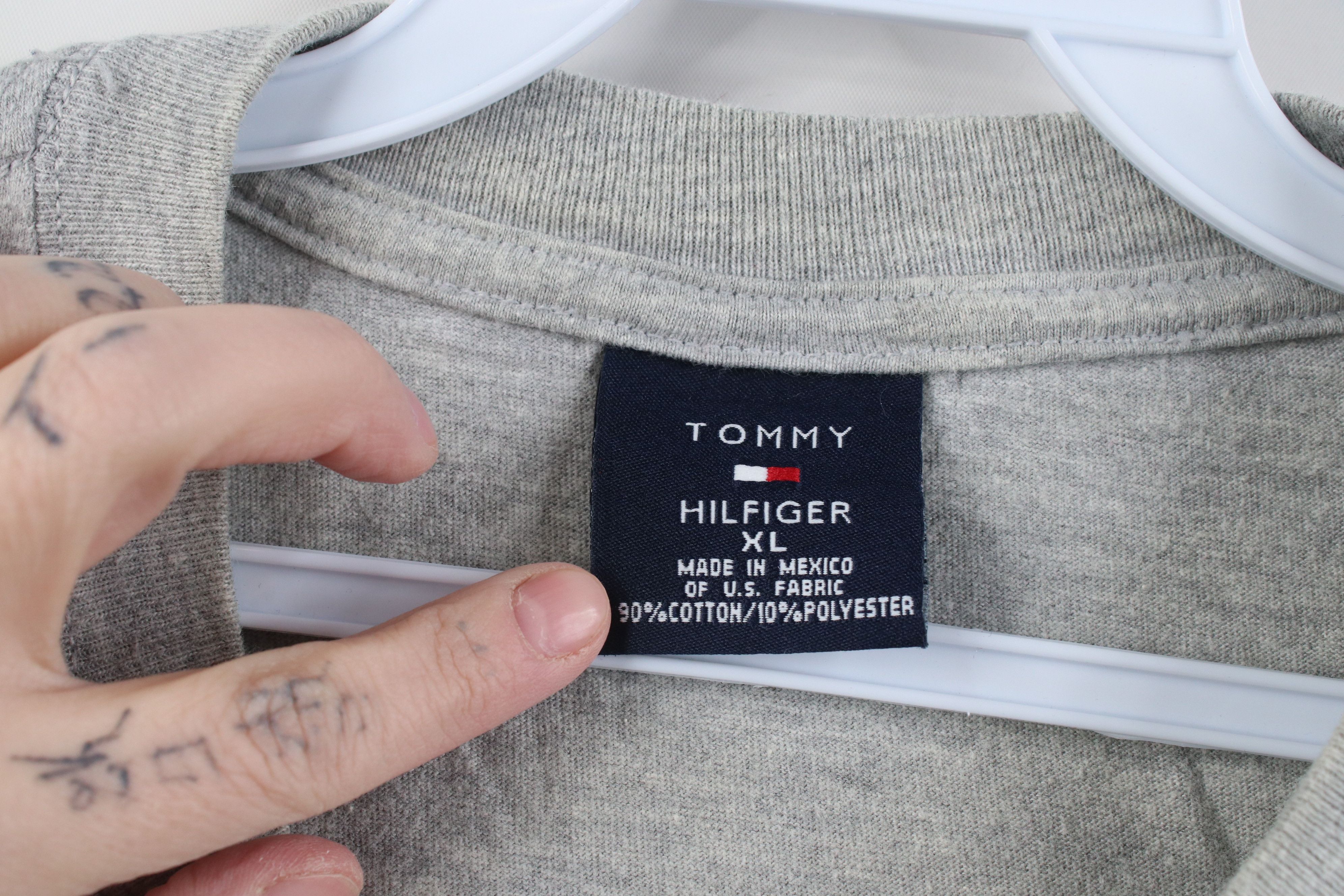 Tommy Hilfiger Vintage 90s Y2K Tommy Hilfiger Spell T-Shirt Heather Gray Size US XL / EU 56 / 4 - 6 Thumbnail