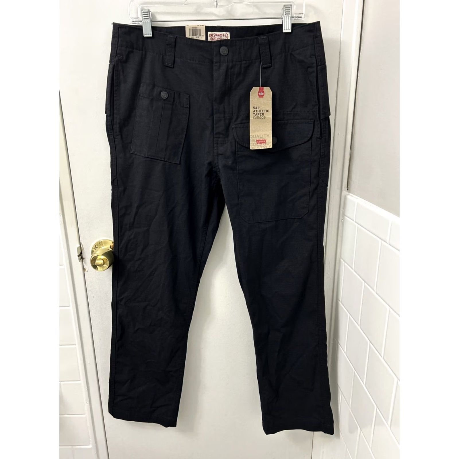 Levi's Levi's 541 Cargo Pants Mens 31x30 Black Athletic Tapered Pockets White Tab Pants Size US 31 - 2 Thumbnail