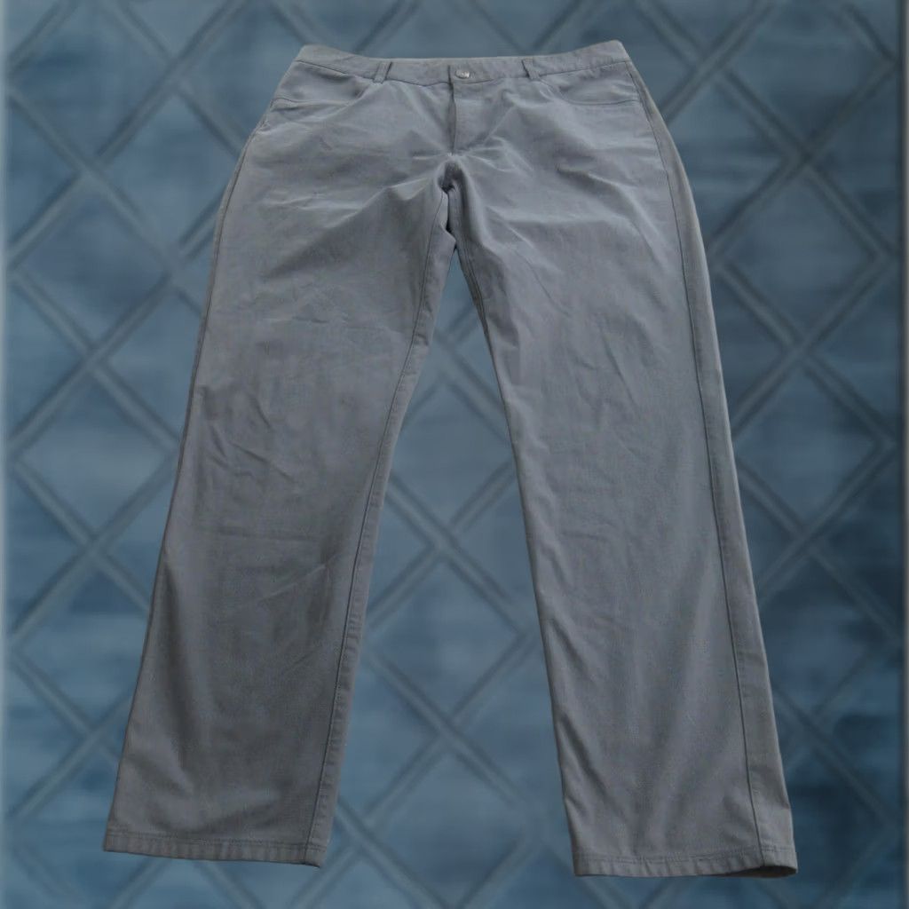 Vuori Vuori Pants Mens 36 Gray Performance Chino Golf Stretch Travel V430 Chino Pants Casual Size US 36 / EU 52 - 1 Thumbnail