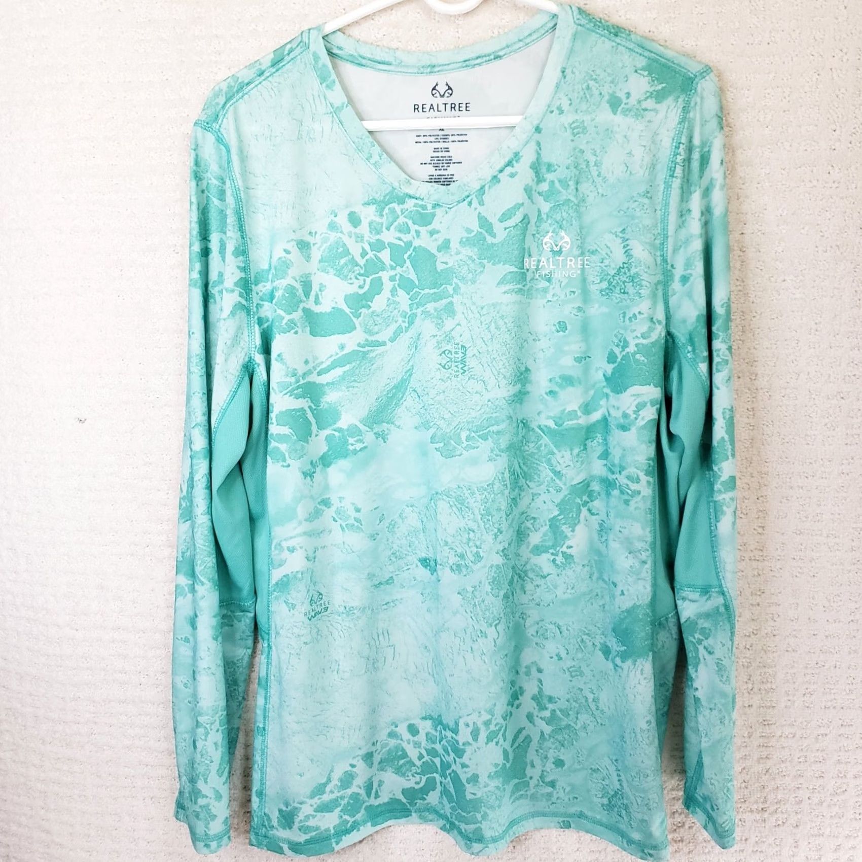 Realtree Realtree Fishing Flex Performance UPF Long Sleeve T-Shirt Mens XL Aqua Blue Water Camo Sun Protect NWT Size US XL / EU 56 / 4 - 2 Thumbnail