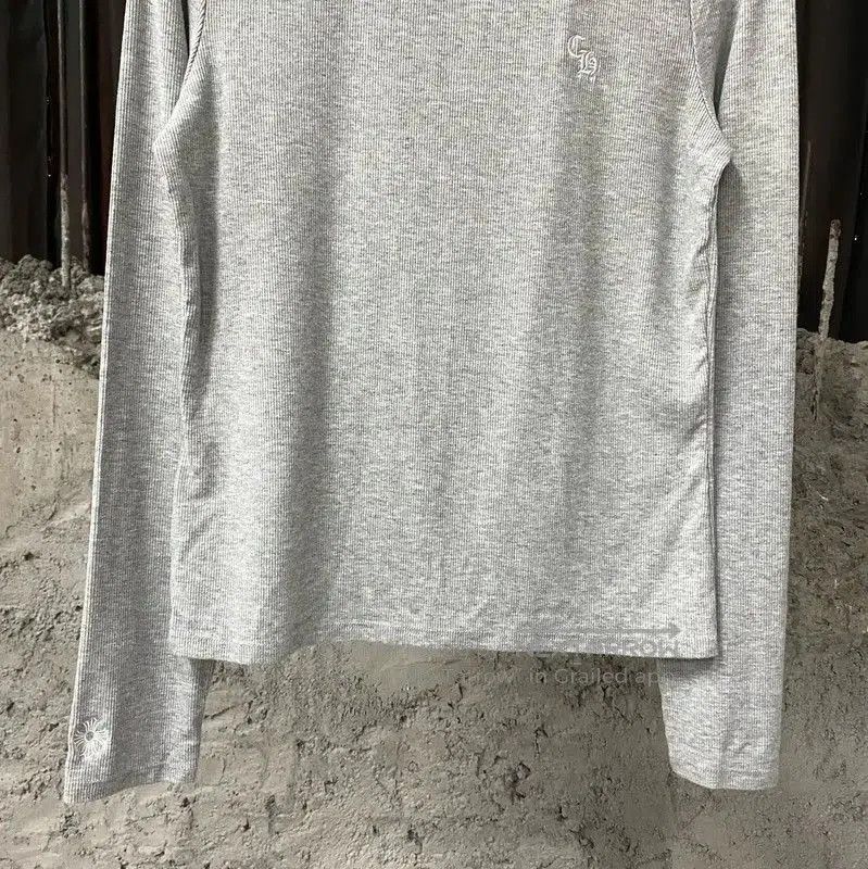 Chrome Hearts Chrome Hearts Gray Long Sleeve Cropped T-shirt . Size M / US 6-8 / IT 42-44 - 4 Thumbnail