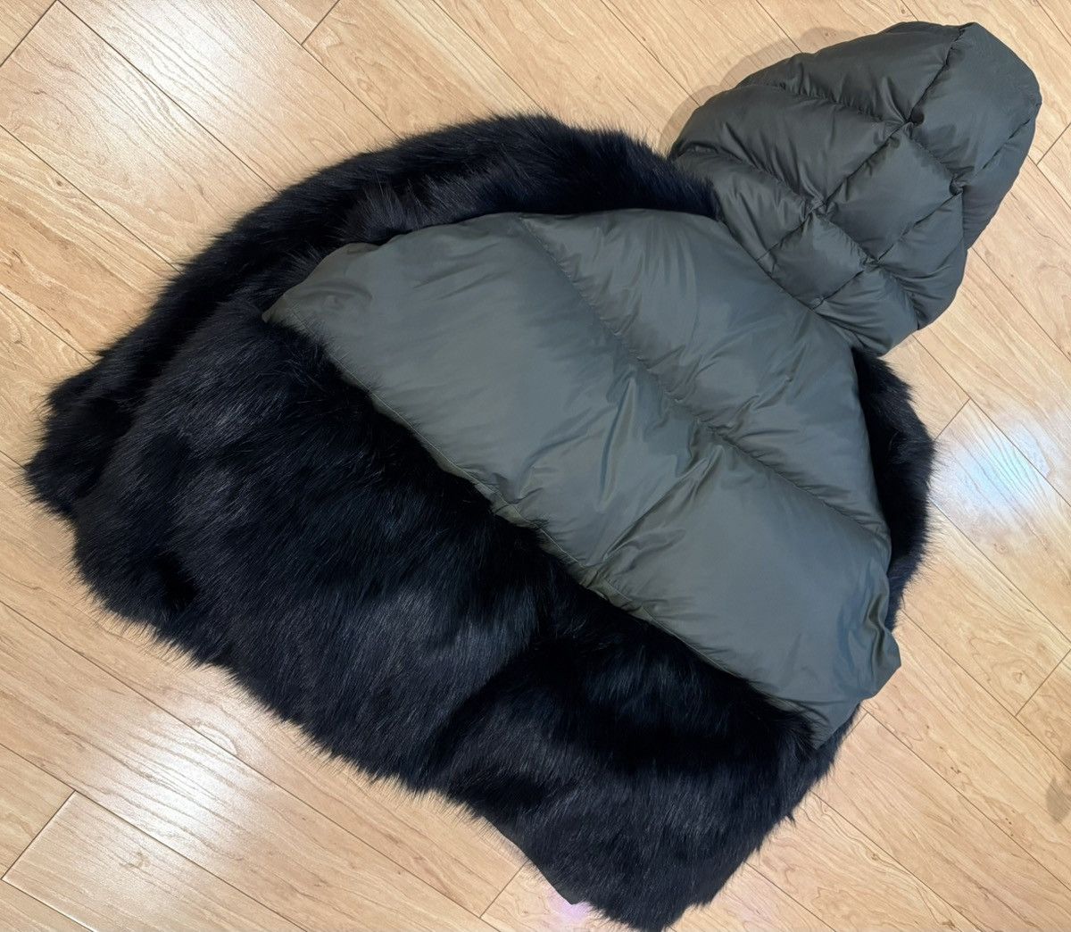 Nike × Sacai Nike x sacai Women’s Faux Fur Down Jacket – CT3267-355 XL Size XL / US 12-14 / IT 48-50 - 8 Thumbnail