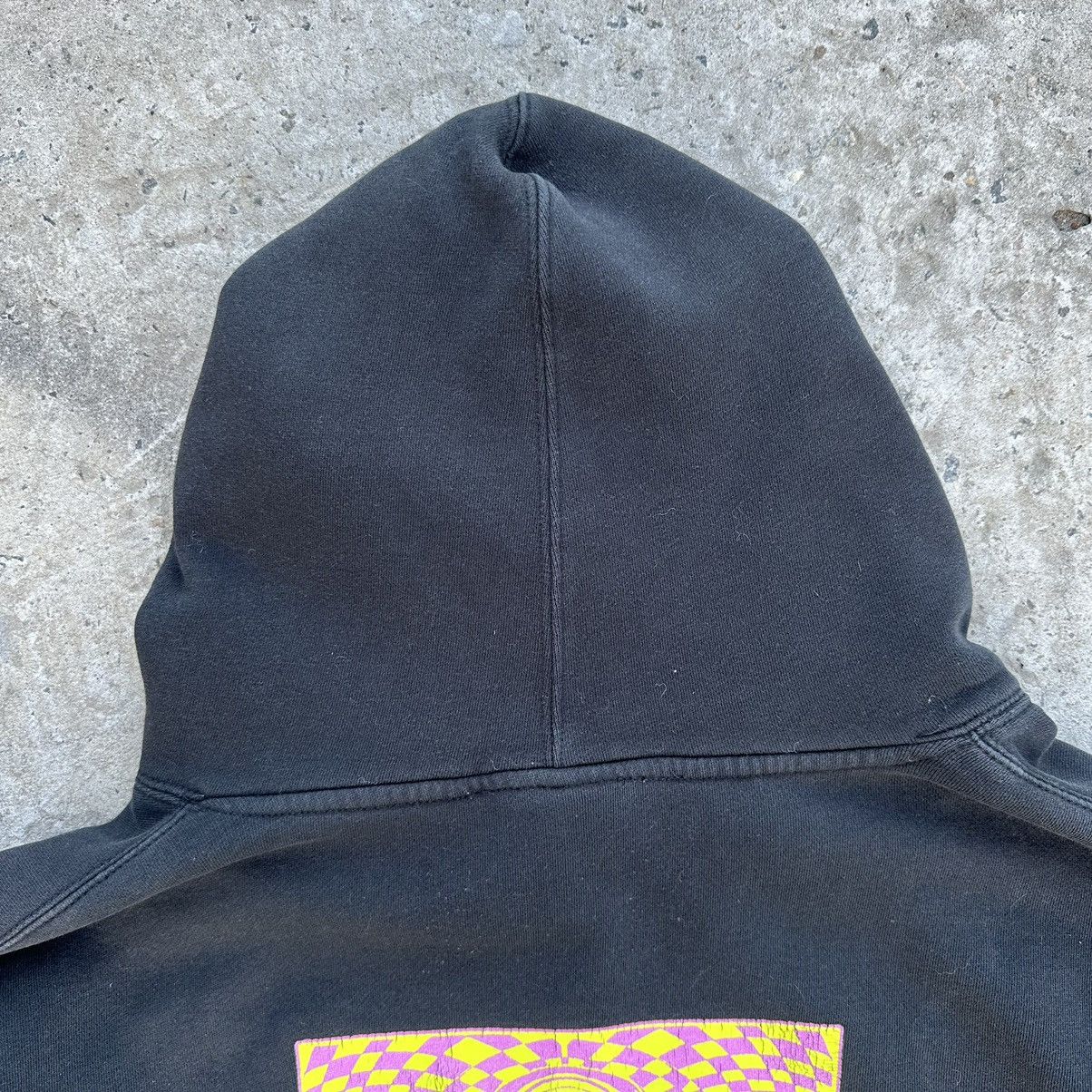 Obey × Vintage Vintage Obey Hoodie Fitted Big Logo Skate Wear Distressed Size US M / EU 48-50 / 2 - 13 Thumbnail