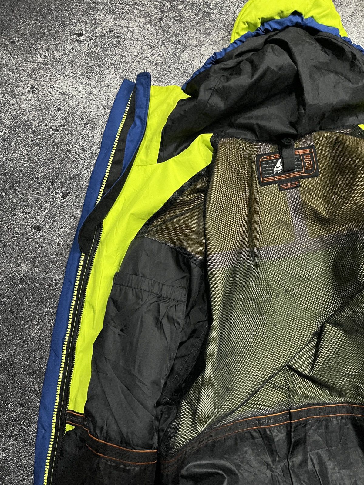 Nike ACG Vintage Nike ACG Jacket 3 layer Three Tone Calour Size US XL / EU 56 / 4 - 8 Thumbnail