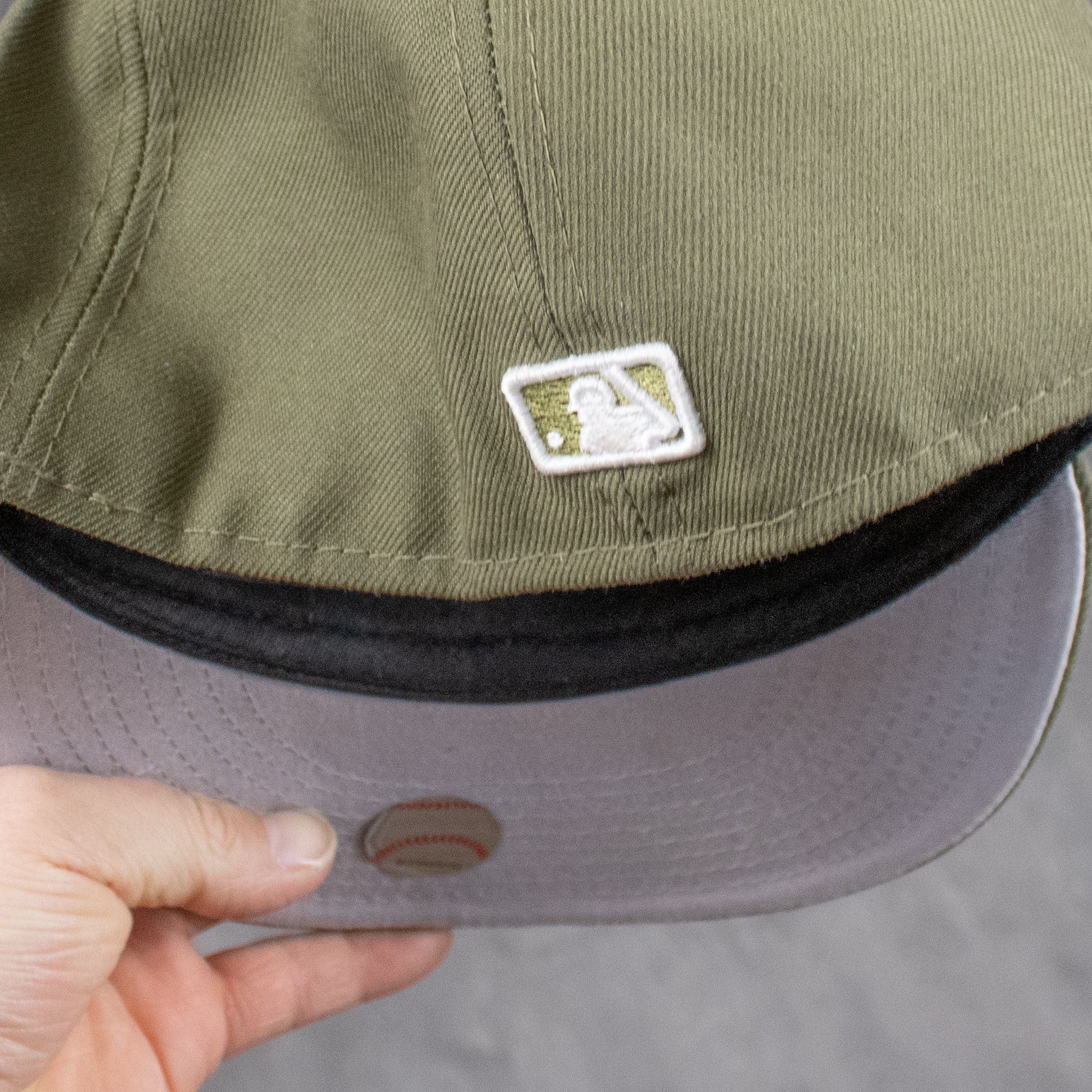 MLB New Era 50/59 New York Yankee 7 ⅜ Olive Green Fitted Hat Size ONE SIZE - 6 Thumbnail