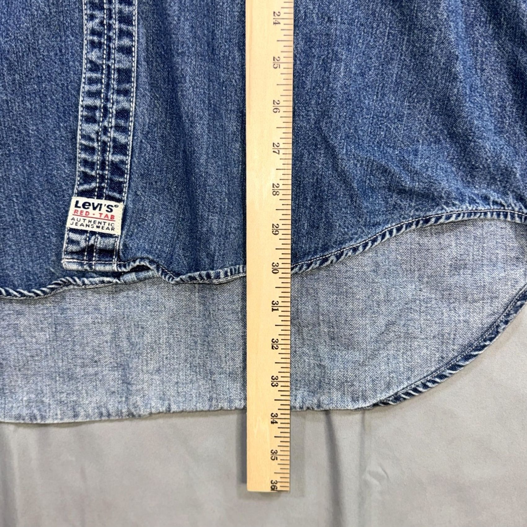 Levi's VINTAGE Levi's Shirt Mens Large Blue Denim Long Sleeve Button Front Casual 90s Mens Size US L / EU 52-54 / 3 - 7 Thumbnail