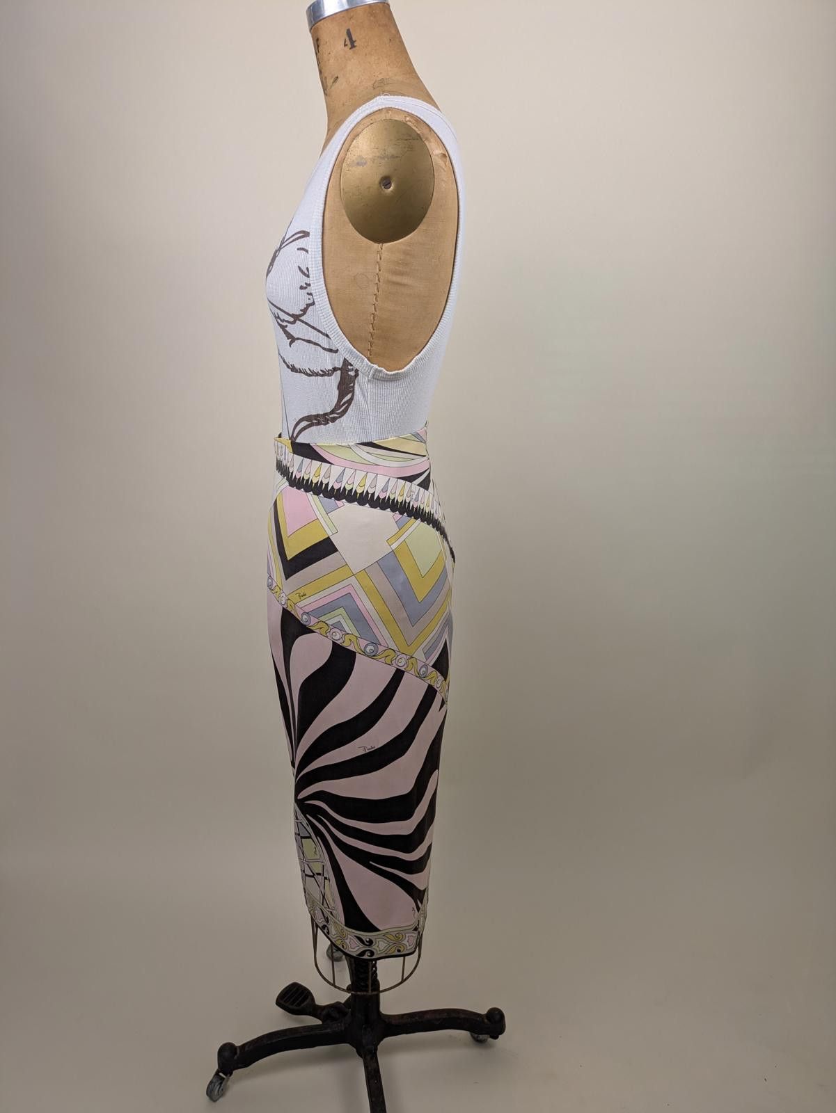 Other Emilio Pucci pastel patterned midi skirt Size 32" / US 10 / IT 46 - 2 Thumbnail