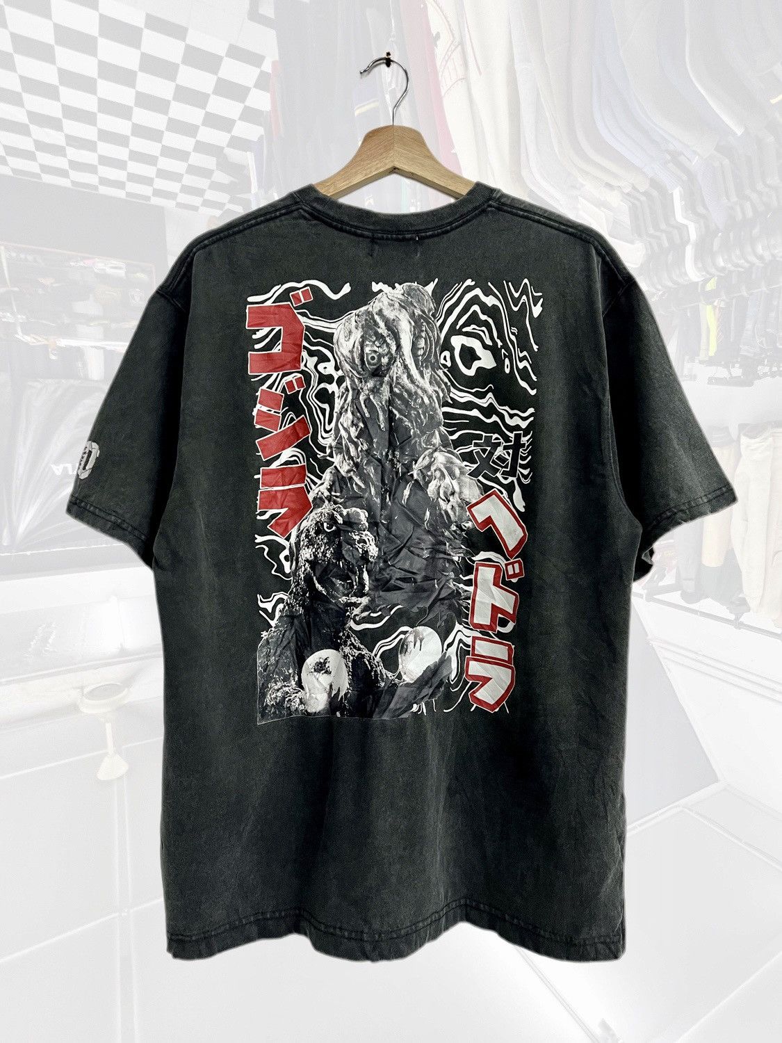 atmos NWT Atmos Godzilla VS Hedorah 2023 Tee Size US M / EU 48-50 / 2 - 1 Thumbnail