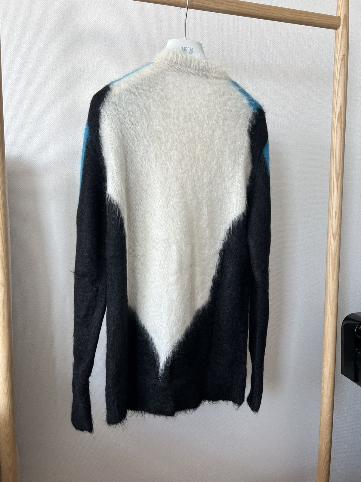 Louis Vuitton Legendary mohair knit from the SS17 runway Size US M / EU 48-50 / 2 - 3 Thumbnail