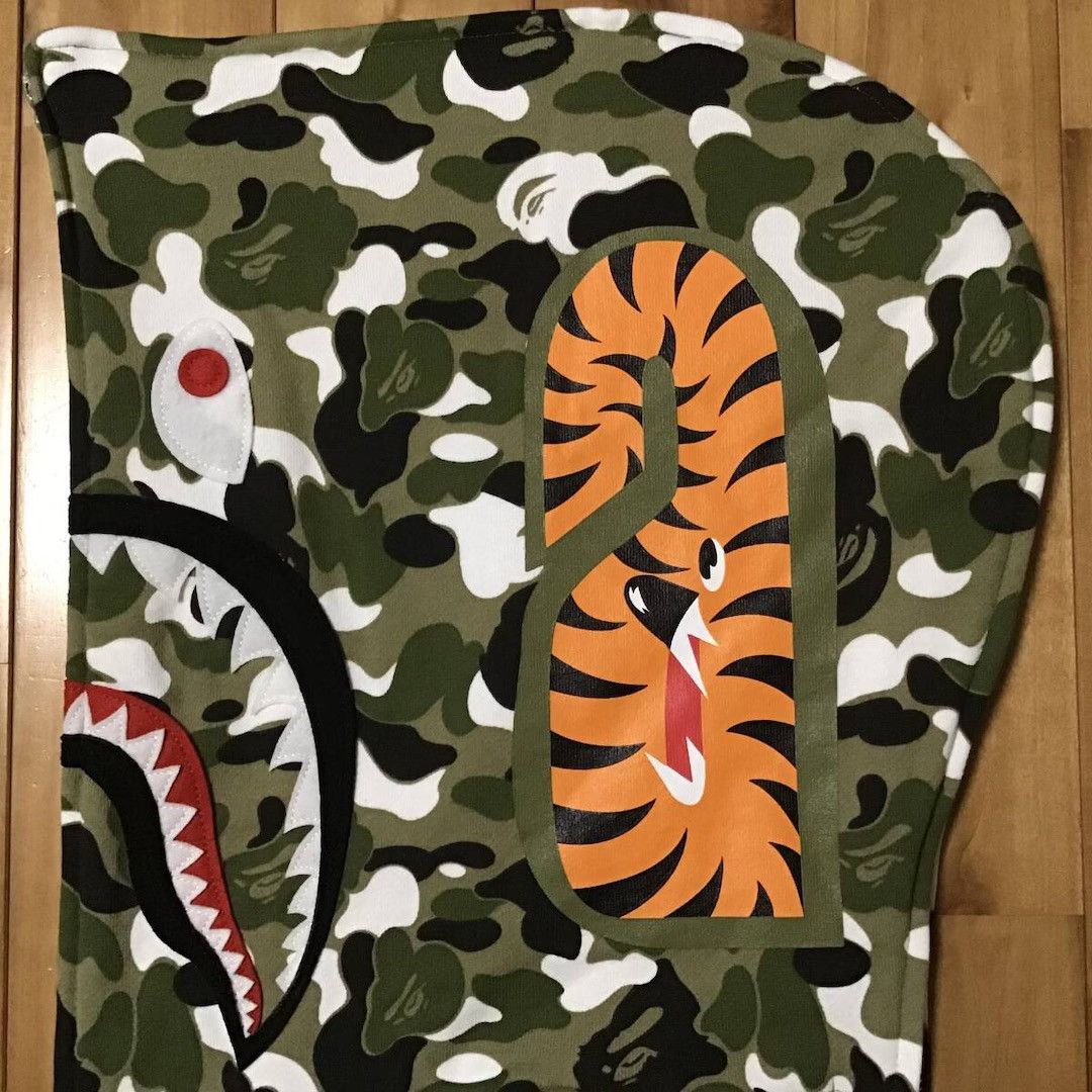 Bape 2024 🔥ZOZO Store Camo🔥 BAPE shark full zip hoodie APE Size US XL / EU 56 / 4 - 6 Thumbnail