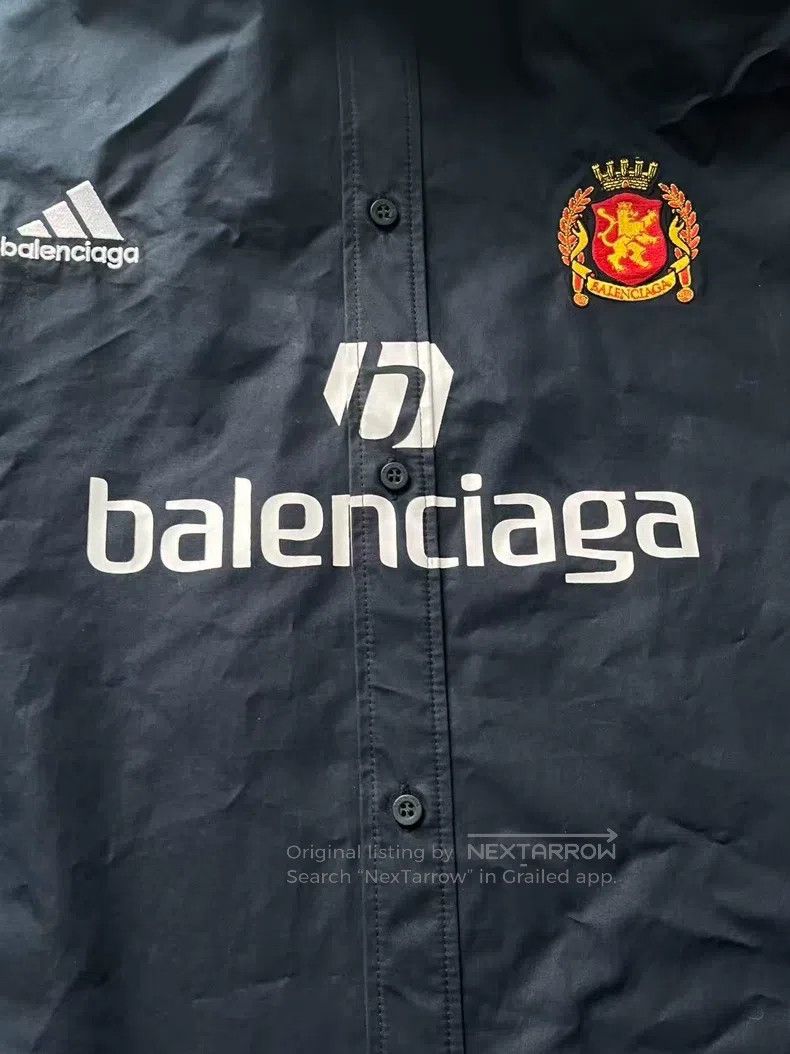 Balenciaga Balenciaga Manchester United Embroidered Letter Logo Shirt Size US M / EU 48-50 / 2 - 5 Thumbnail