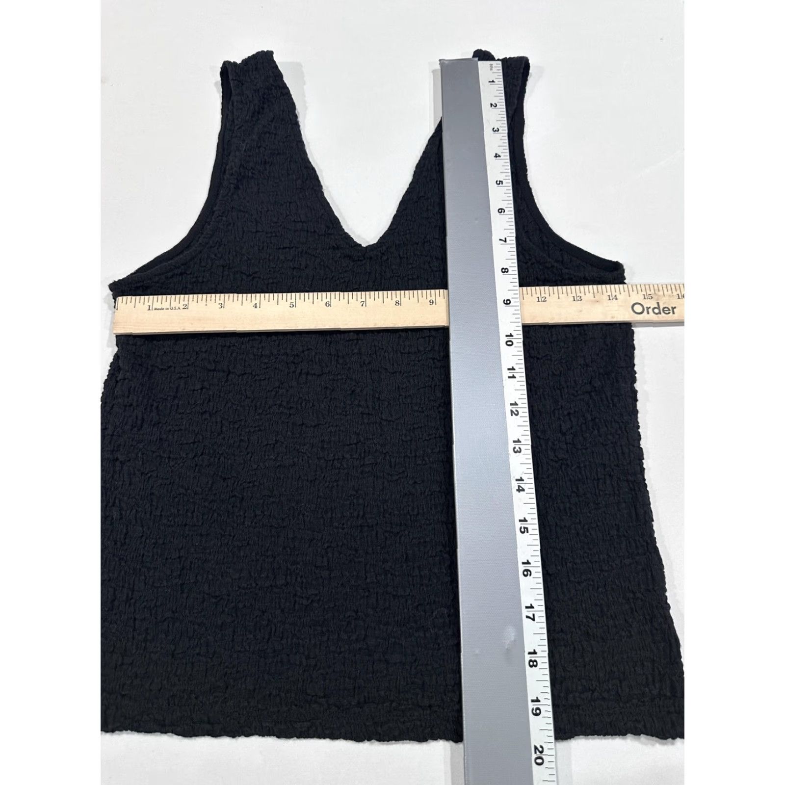 Vintage A New Day Tank M Black V Neck Sleeveless Stretch Textured Slim Grunge Whimsigoth Shirt Womens Size M / US 6-8 / IT 42-44 - 6 Thumbnail